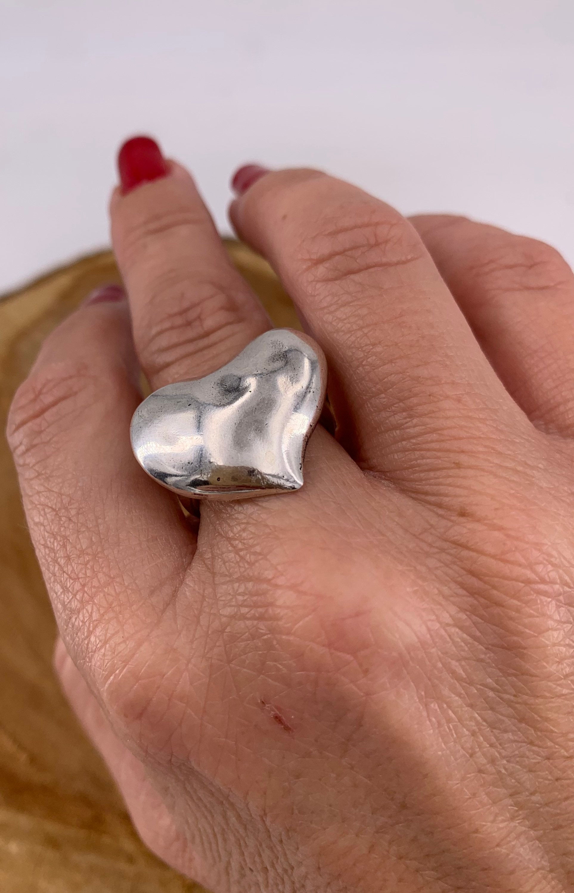 Anillo grueso, anillo boho de plata, anillo de plata boho grabado, anillo de corazón grande, anillo de declaración