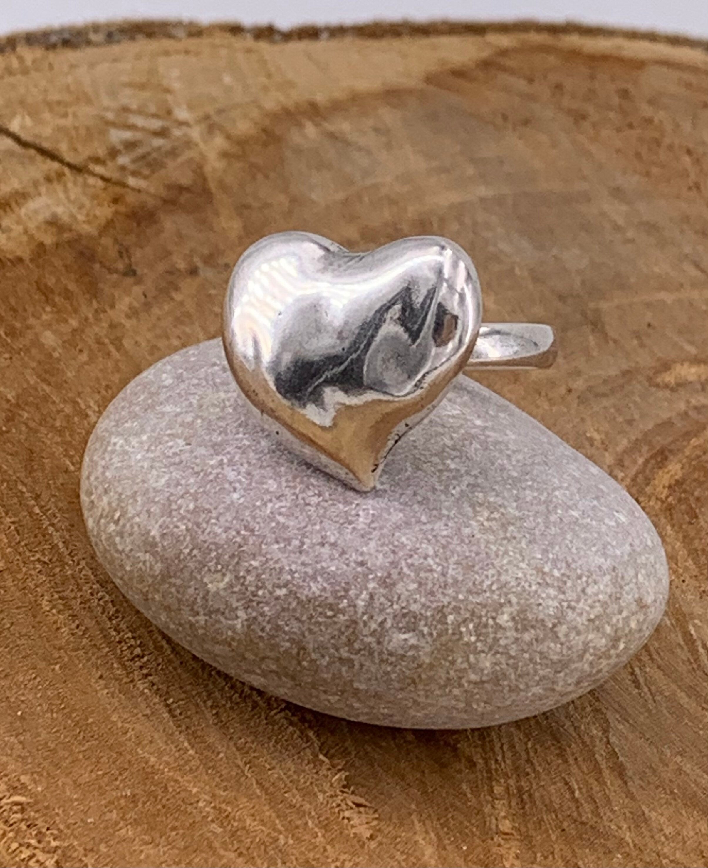 Anillo grueso, anillo boho de plata, anillo de plata boho grabado, anillo de corazón grande, anillo de declaración