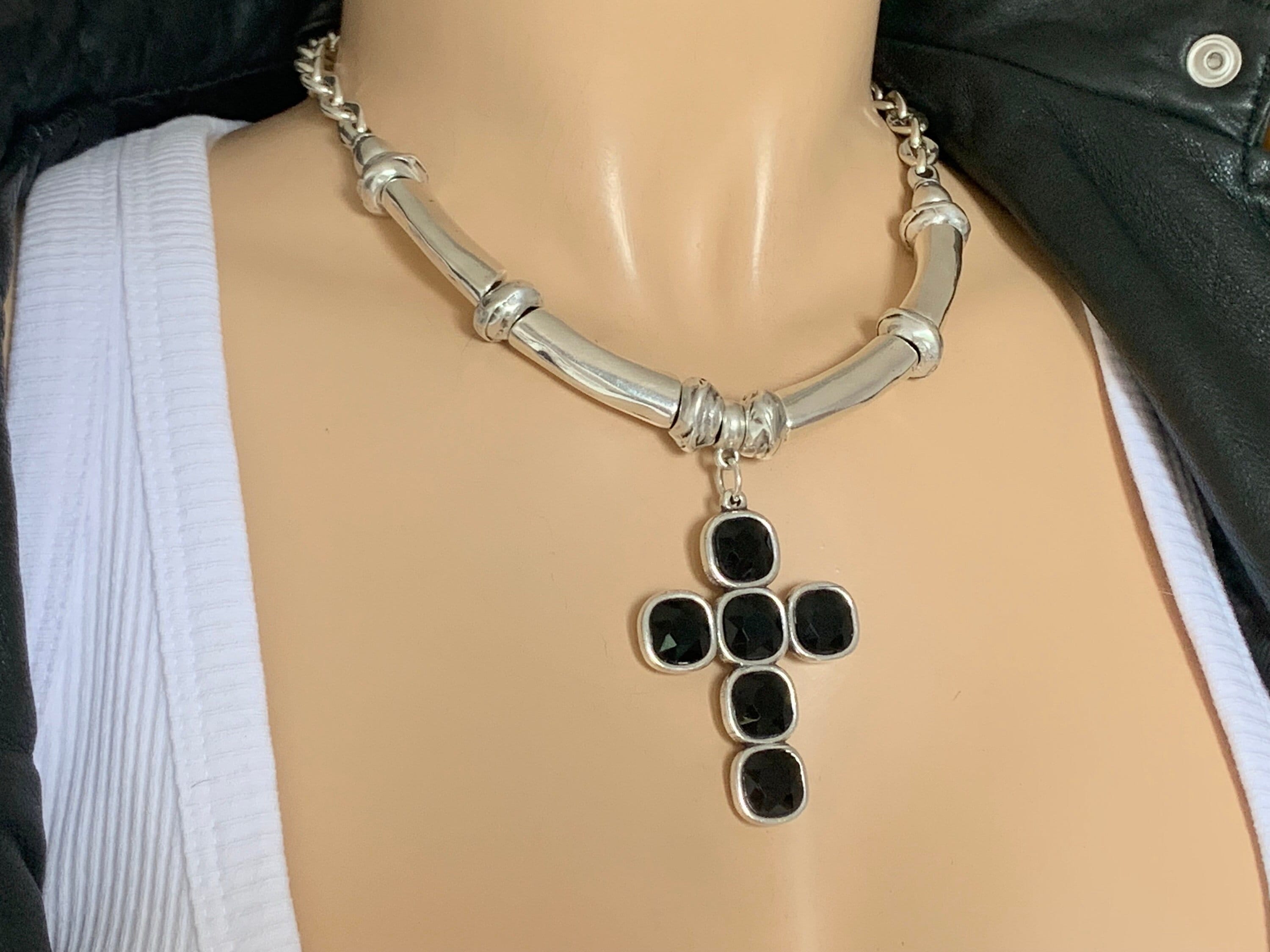 Big cross crystal pendant chunky silcer necklace, statement cross necklace, Swarovski cross pendant necklace, voluminous necklace,