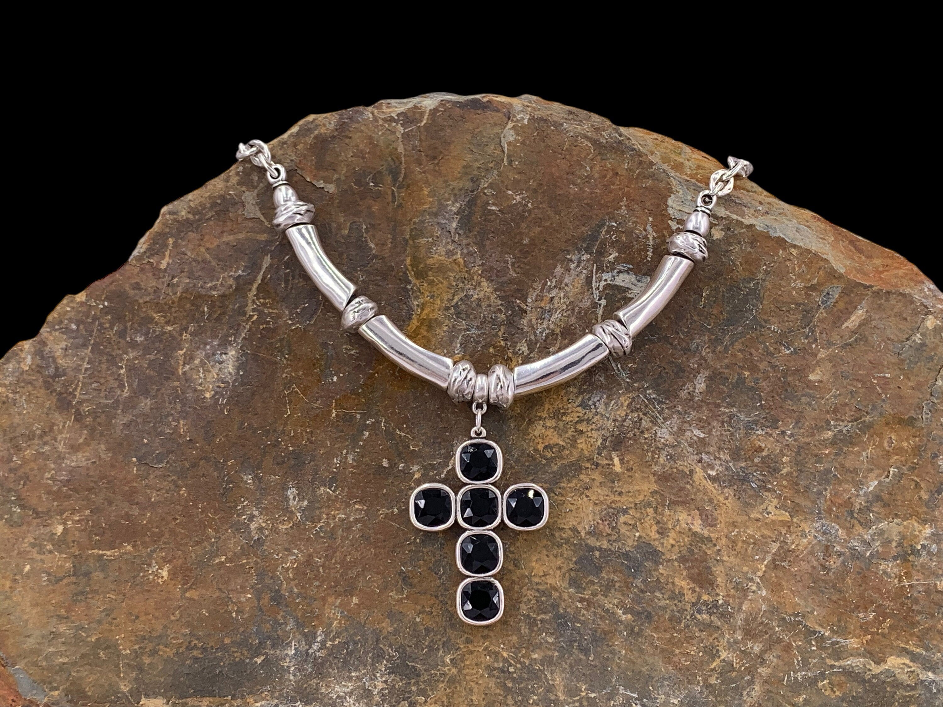 Big cross crystal pendant chunky silcer necklace, statement cross necklace, Swarovski cross pendant necklace, voluminous necklace,