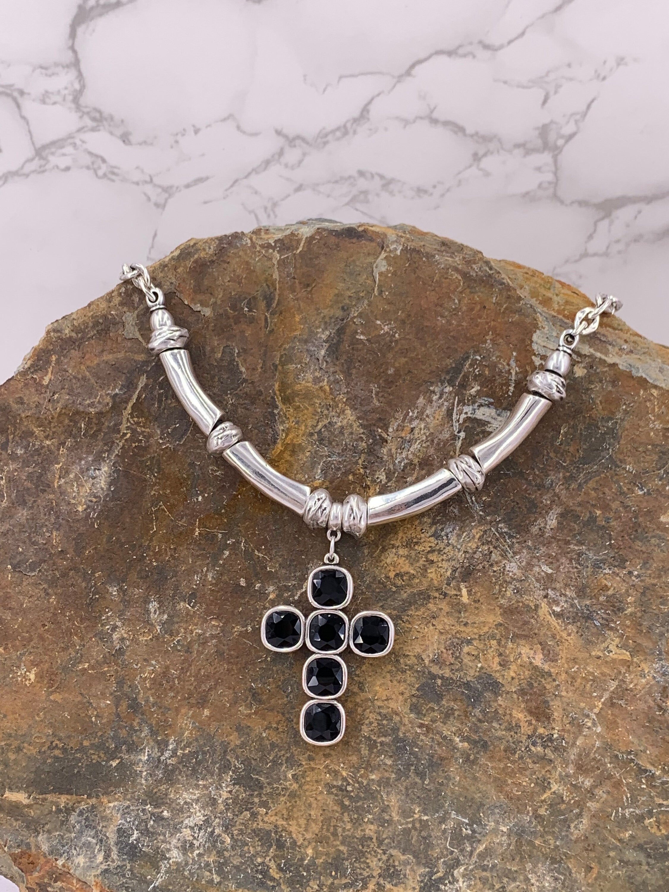 Big cross crystal pendant chunky silcer necklace, statement cross necklace, Swarovski cross pendant necklace, voluminous necklace,