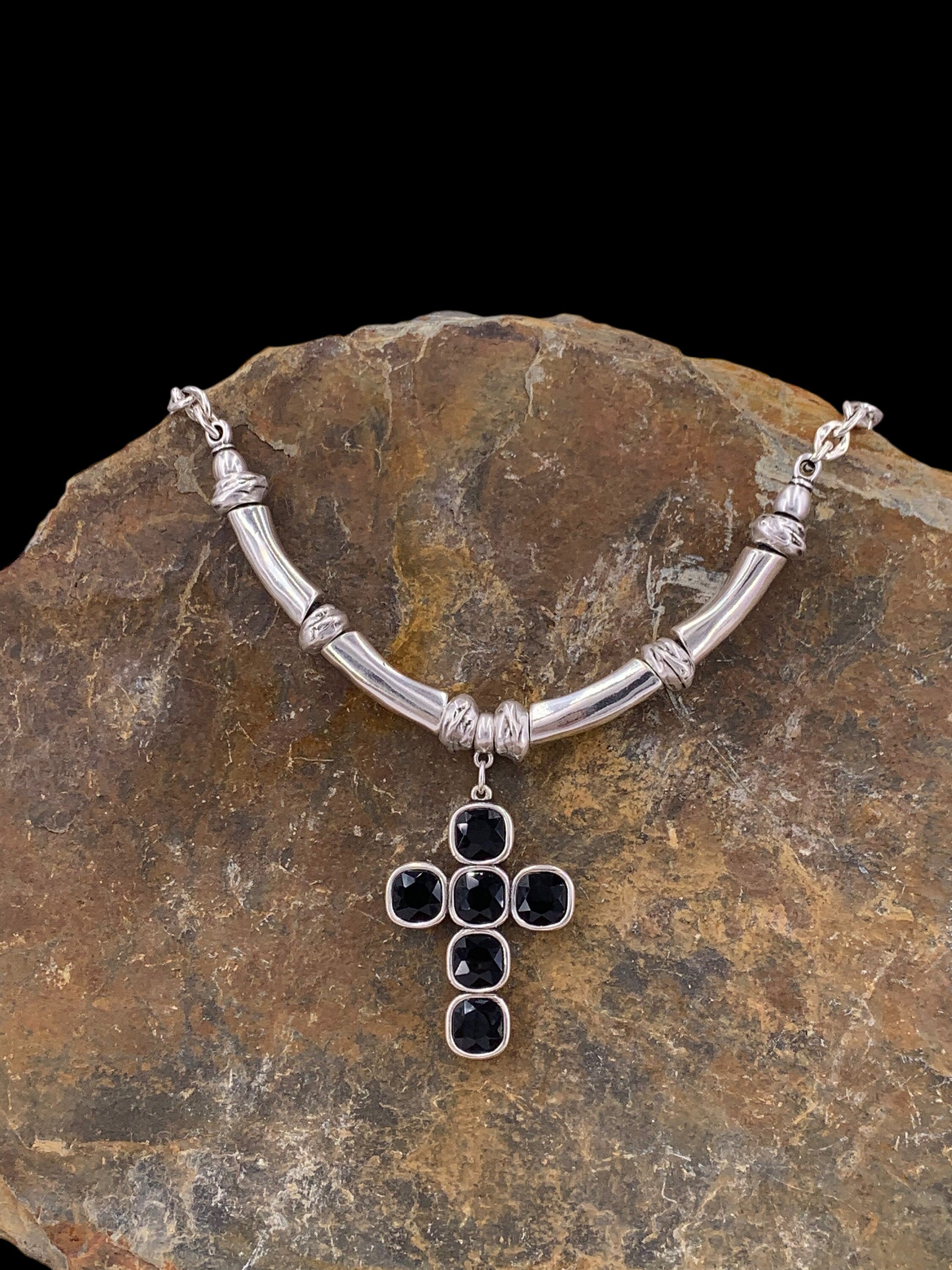Big cross crystal pendant chunky silcer necklace, statement cross necklace, Swarovski cross pendant necklace, voluminous necklace,