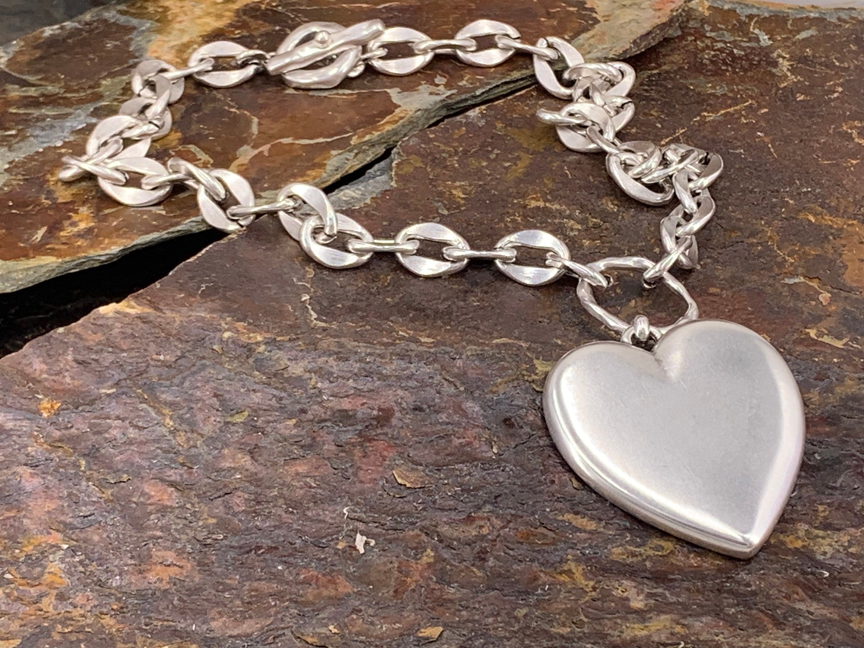Spectacular chunky silver chain necklace and large heart pendant, silver heavy necklace, special oversize chain necklace, uno de 50 style,