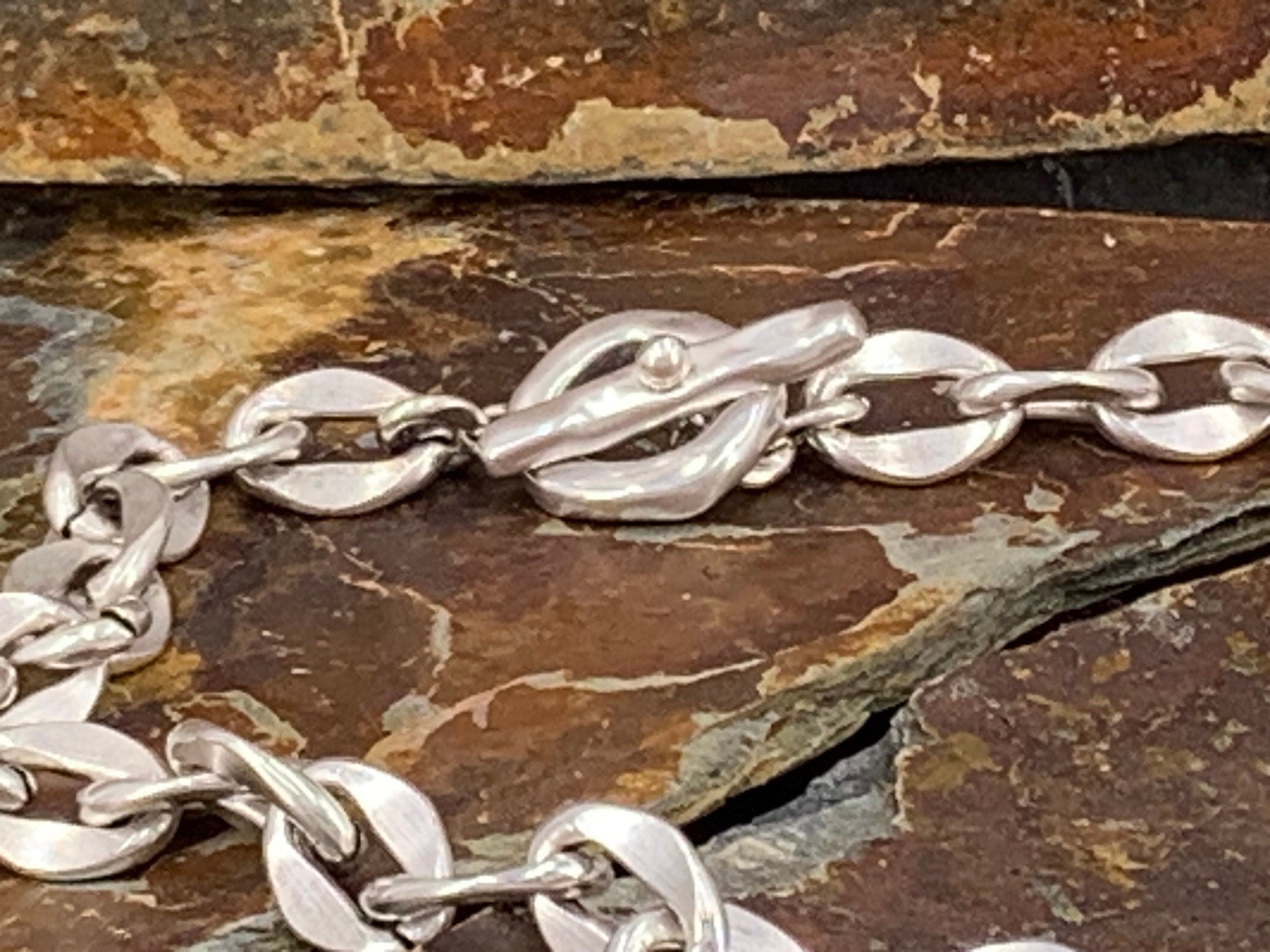 Spectacular chunky silver chain necklace and large heart pendant, silver heavy necklace, special oversize chain necklace, uno de 50 style,