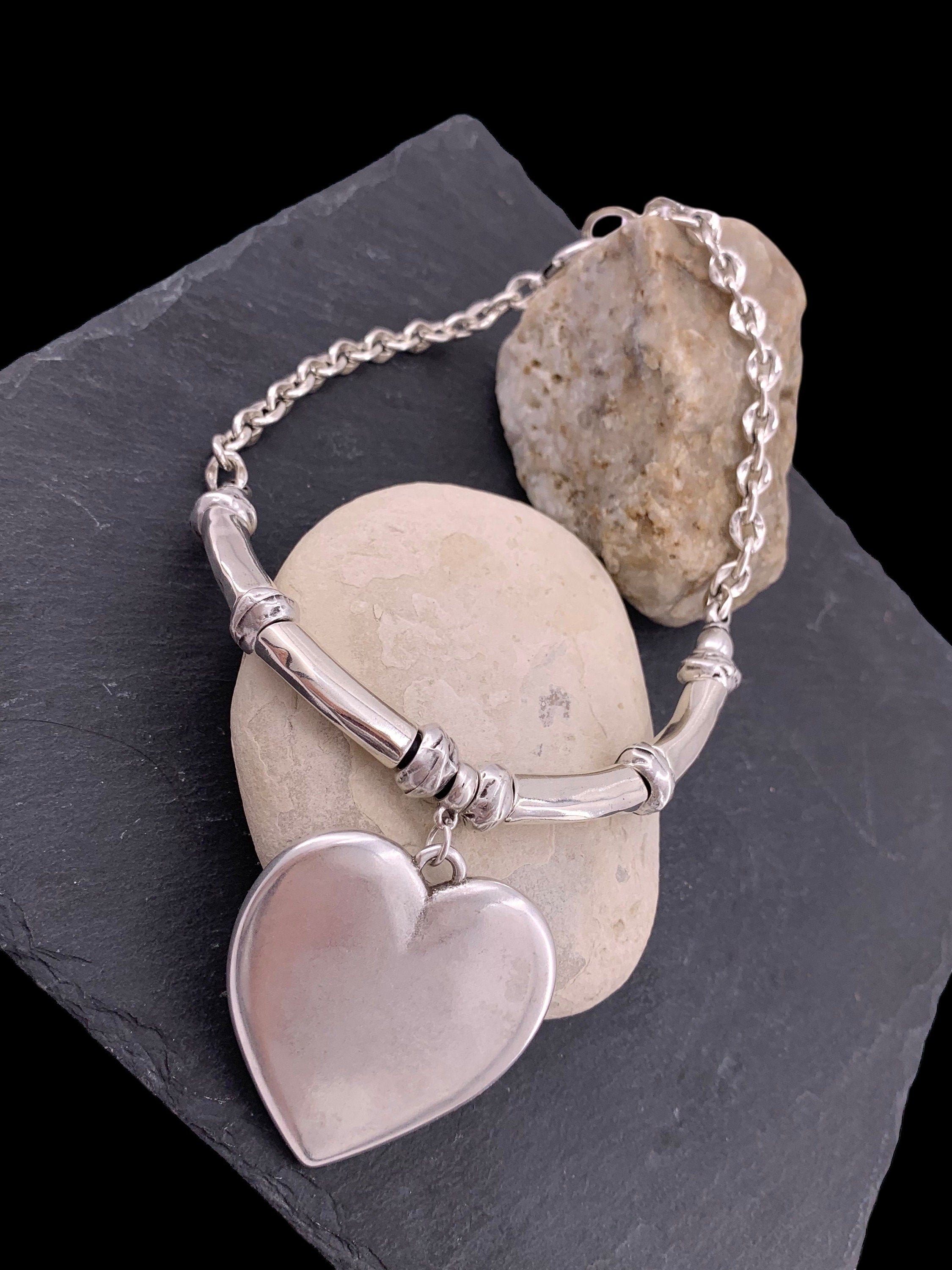 big heart pendant silver chunky chain necklace, Statement necklace, silver heavyweight necklace, gift for empowered women, uno de 50 style