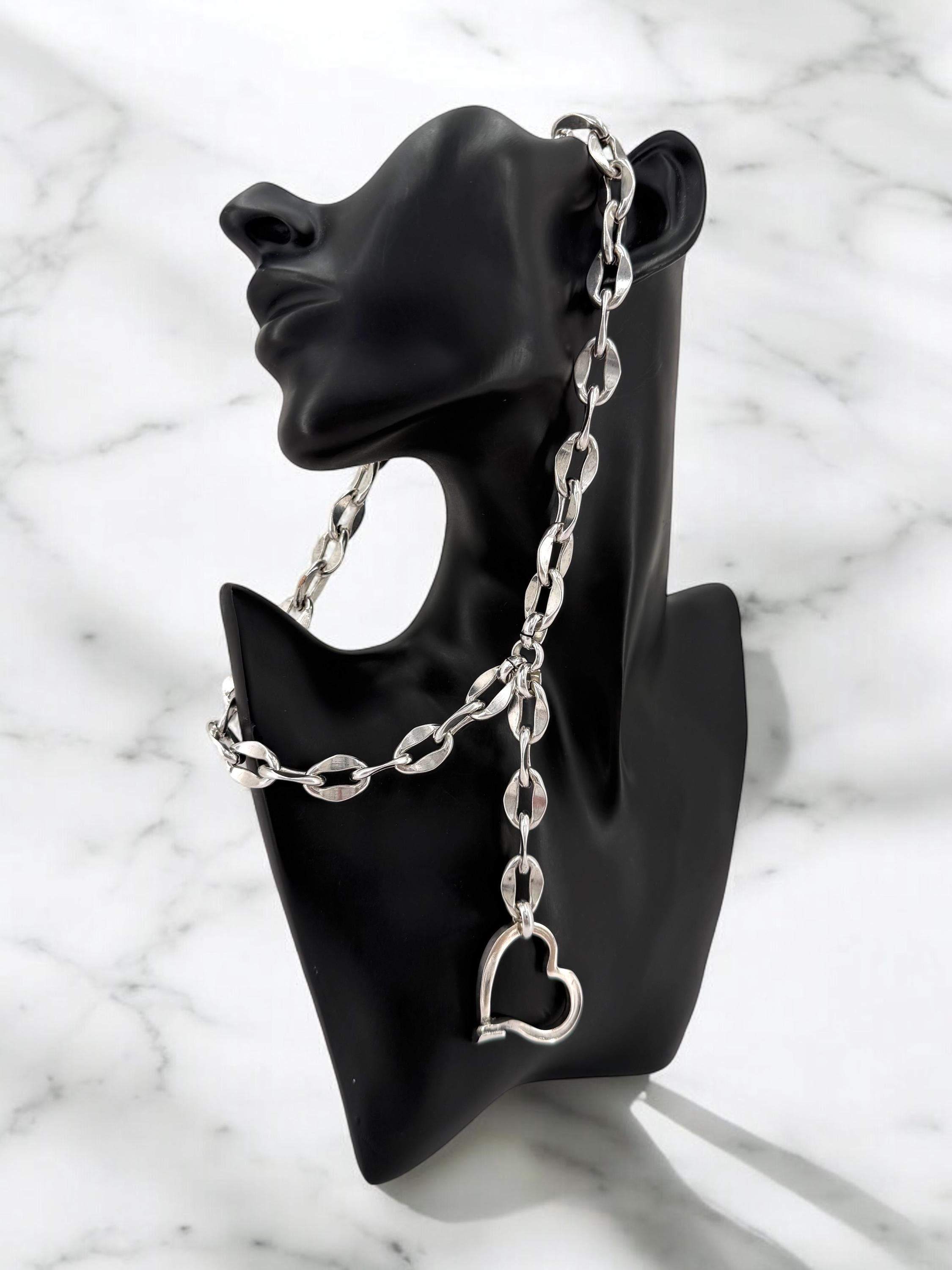 Chunky chain lariat big heart pendant necklace, Y silver bold chain necklace, bulky lariat necklace, uno de 50 style, statement pendant
