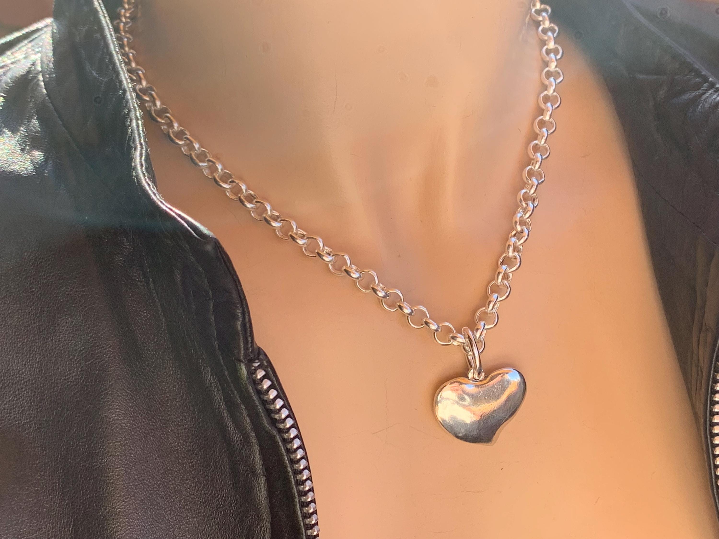 Heart pendant chunky silver chain necklace, silver heavyweight rolo chain necklace, heart pendant necklace, uno de 50 style, Valentines gift