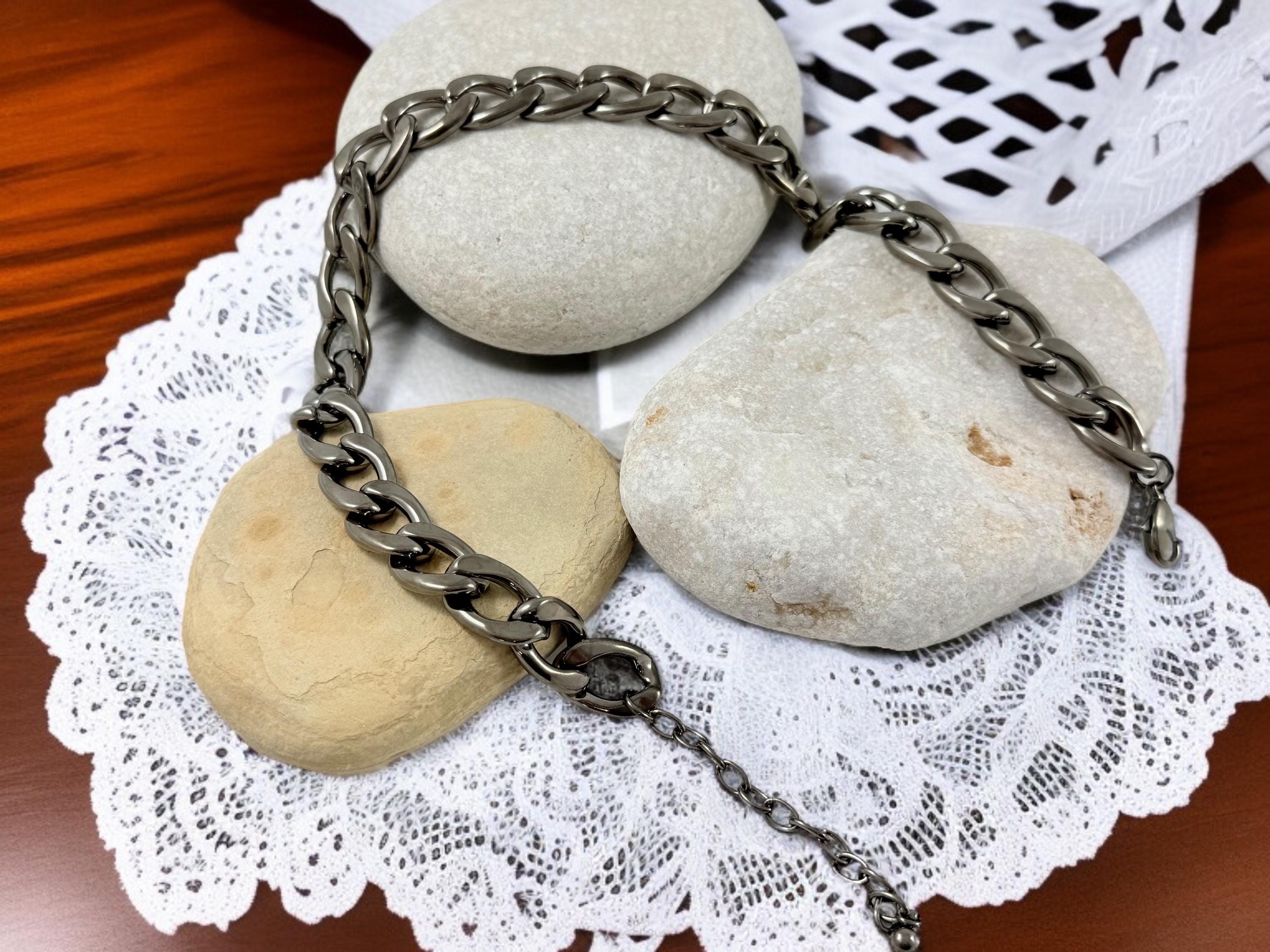 Chunky graphite lightweight chain necklace with toggle clasp, statement chain necklace, big link silver chain necklace, uno de 50 style,