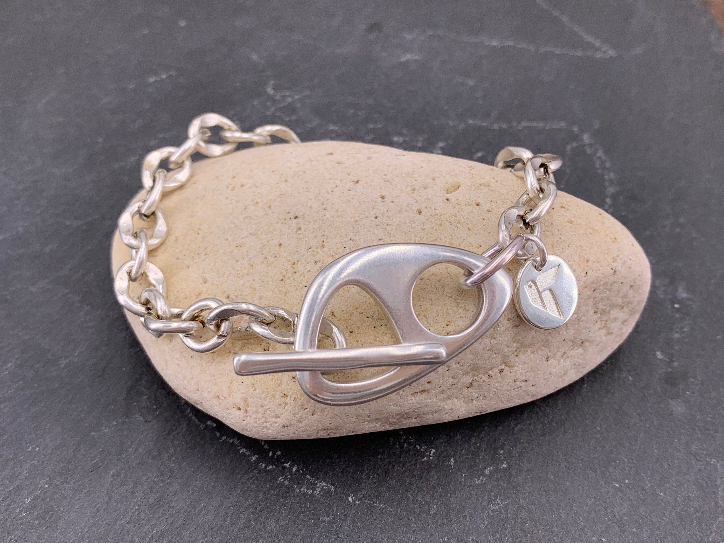 Chunky silver chain toggle bracelet, statement bracelet, thick chain bracelet, bold bracelet, bulky bracelet, gift for her, uno de 50 style