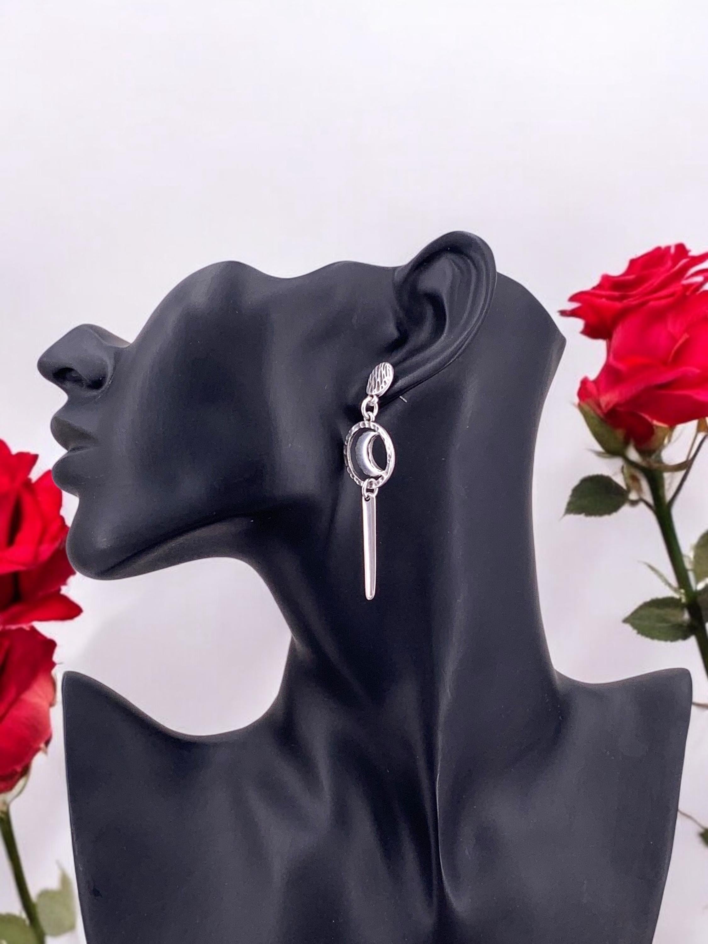 long silver original moon shaped earrings, dropped silver earrings, bohemian carved dangle earrings, gypsy earrings, uno de 50 style, gift