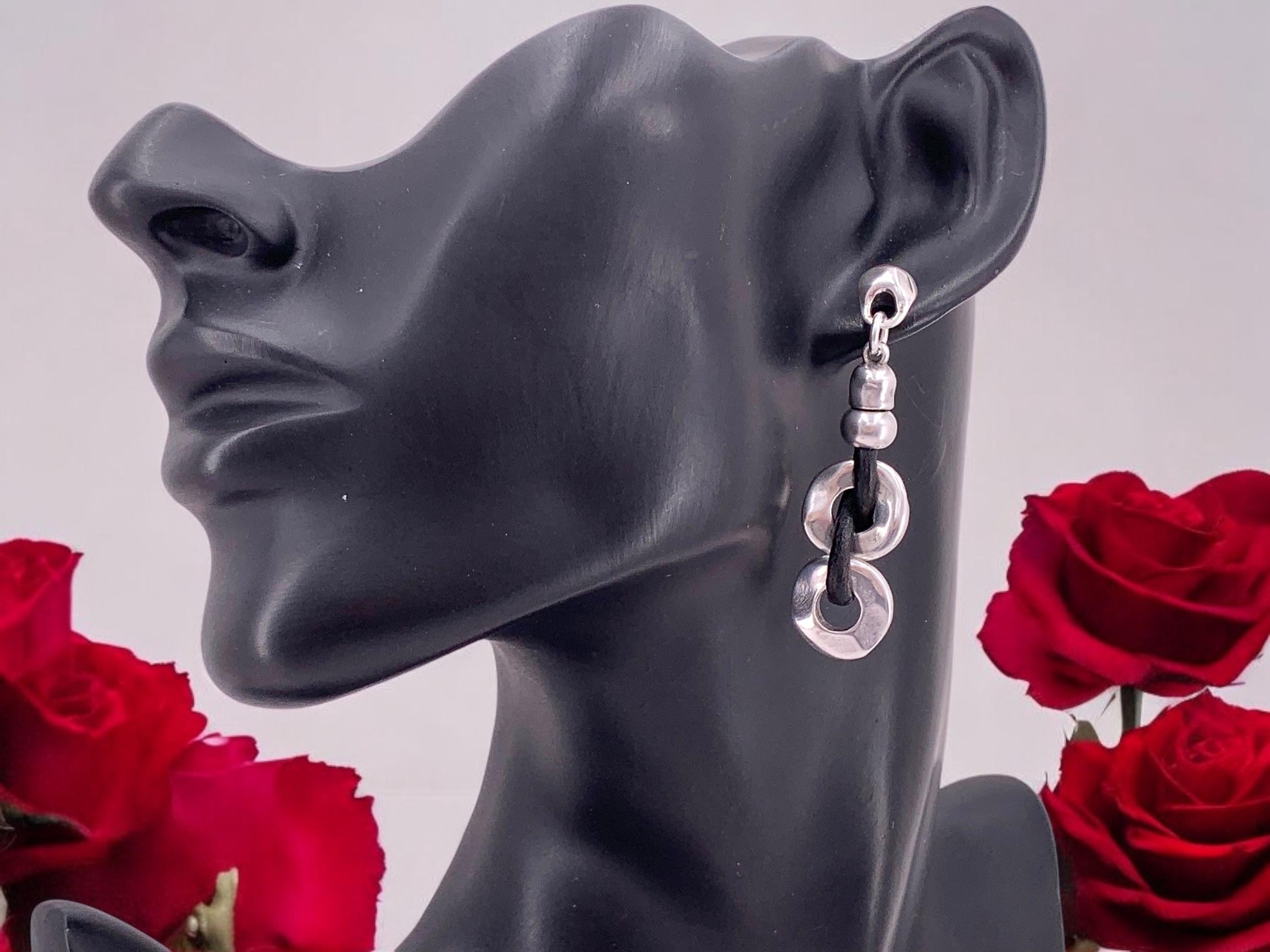 Chunky Silver-Plated chocolate oversized Chain Earrings with Spanish Leather – Artisan Statement Design by Kukuri -uno de 50 style