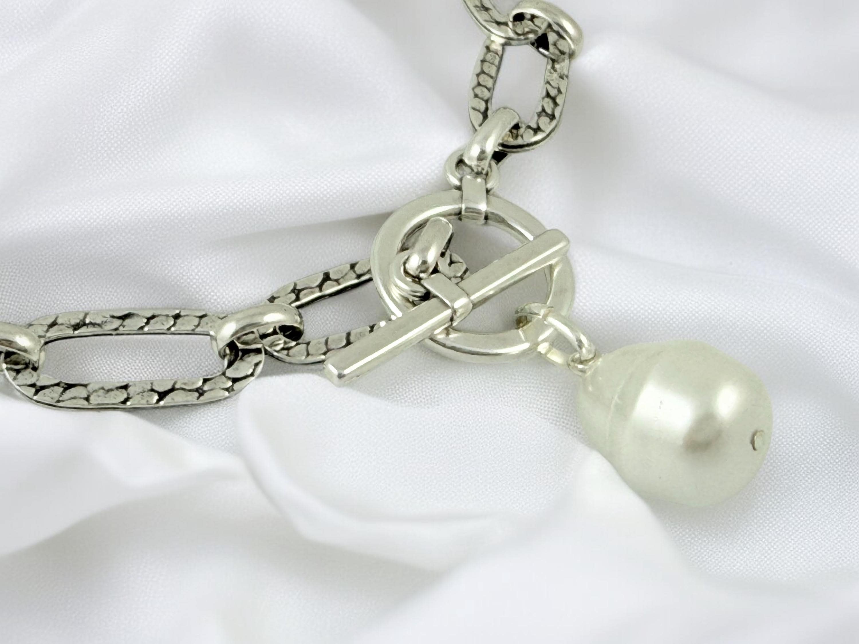 Chunky Antique Silver Chain Necklace – Baroque freshwater Pearl Pendant – Toggle Clasp – Kukuri Jewelry Exclusive