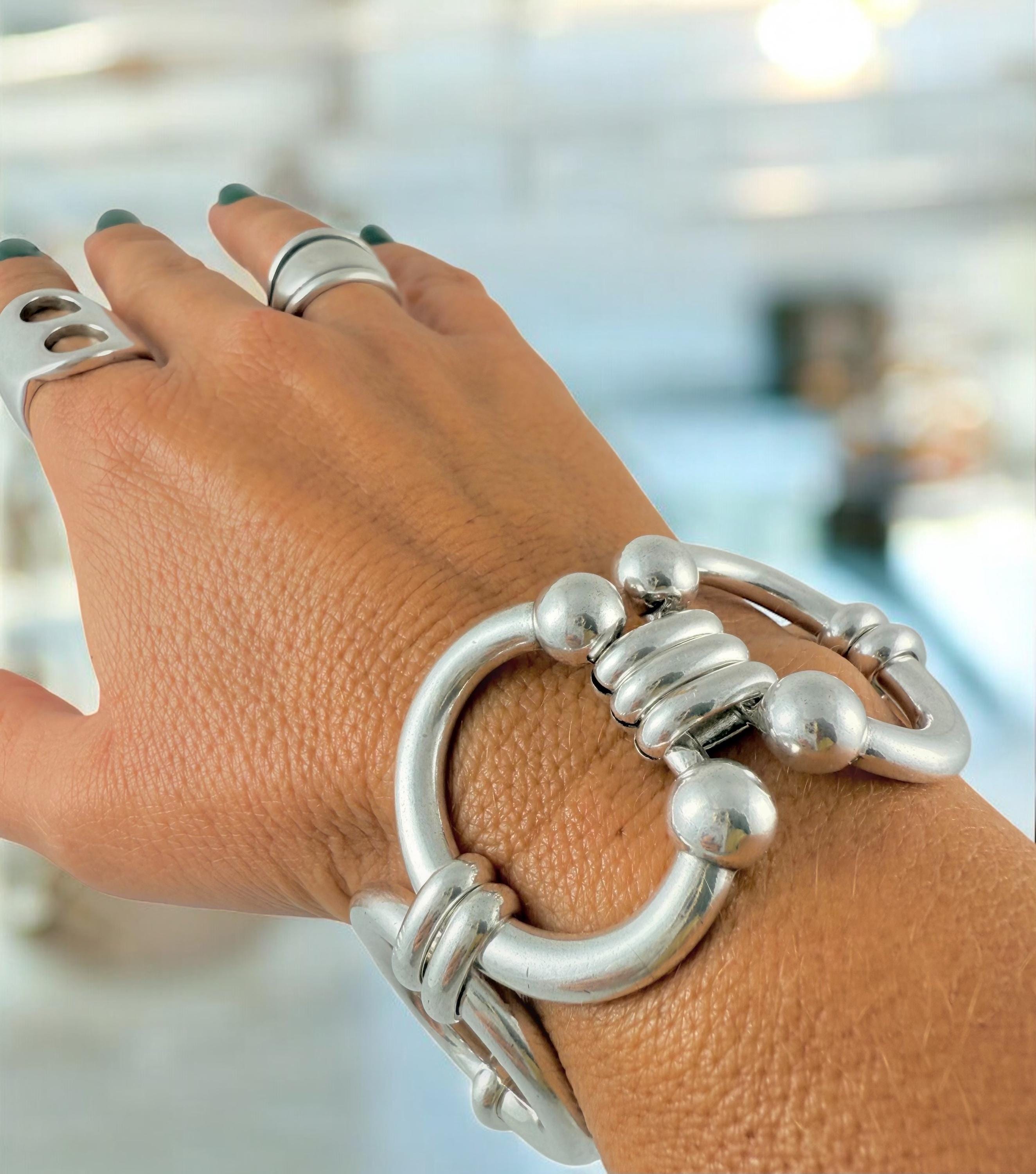 Chunky silver  bracelet, toggle bracelet, thick round link chain bracelet, bold bracelet, solid chain bracelet, heavyweight bracelet,
