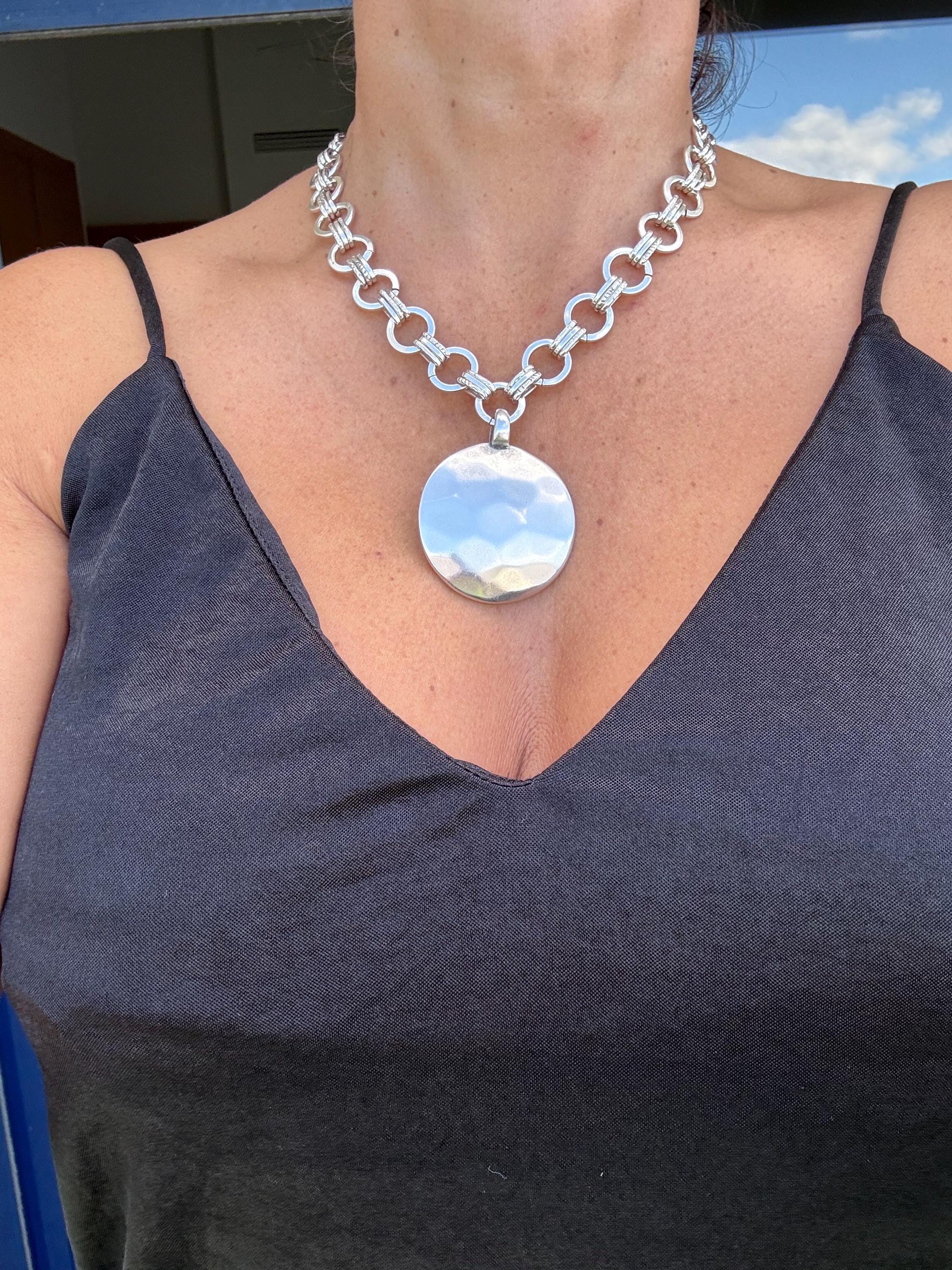 Chunky Hammered Pendant silver Necklace – Engraved Circle bold Chain – Handmade Kukuri Jewelry