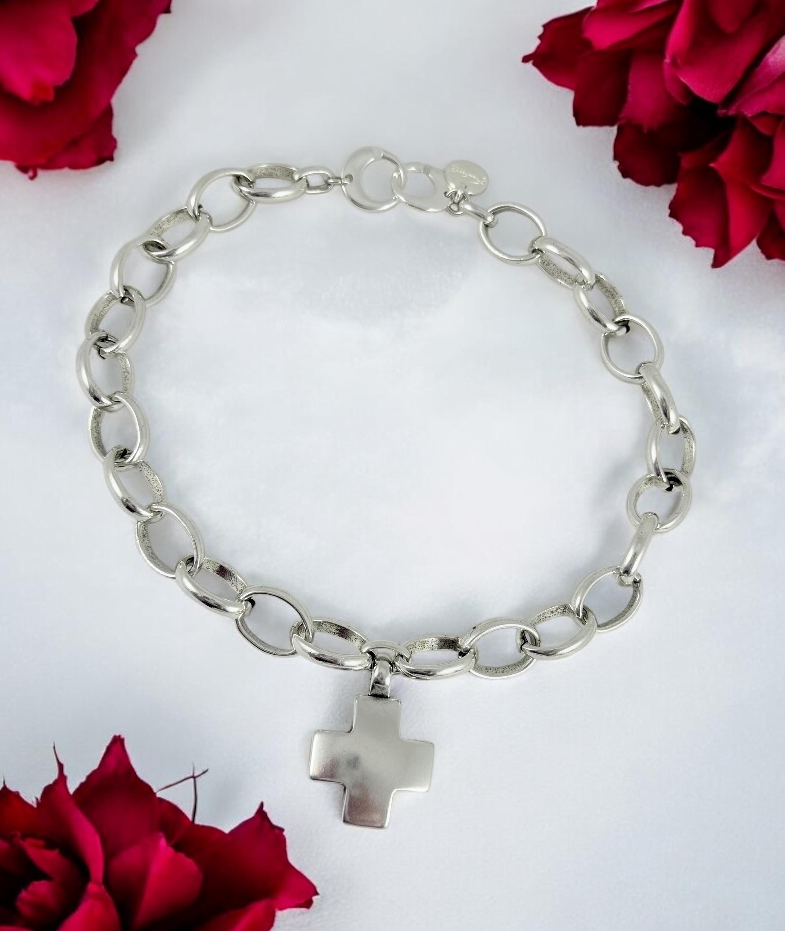 chunky chain necklace with statement bold Cross pendant, bold silver big link chain necklace, voluminous chain necklace, uno de 50 style