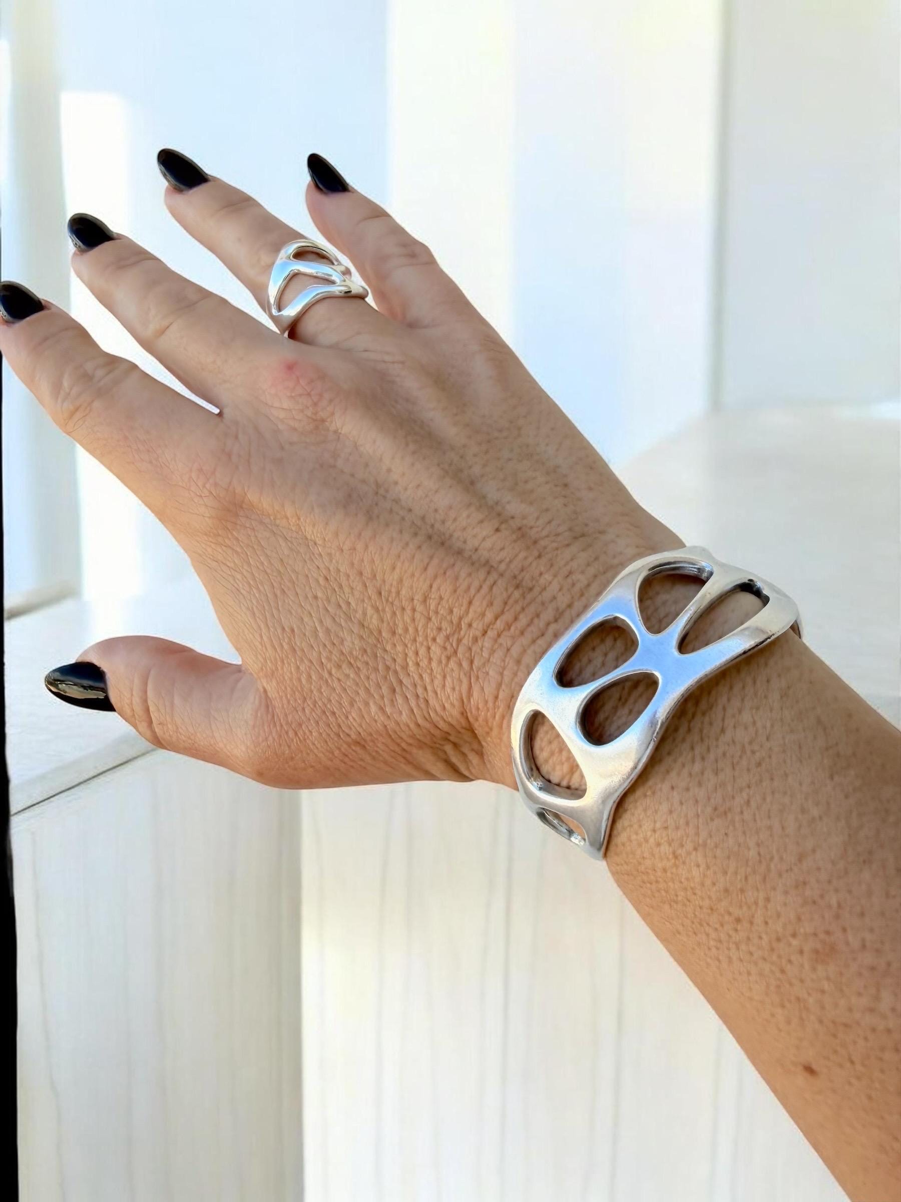 Chunky silver adjustable cuff, Sculptural Silver-Plated Bracelet, Modern Openwork bangle, Bold Jewelry