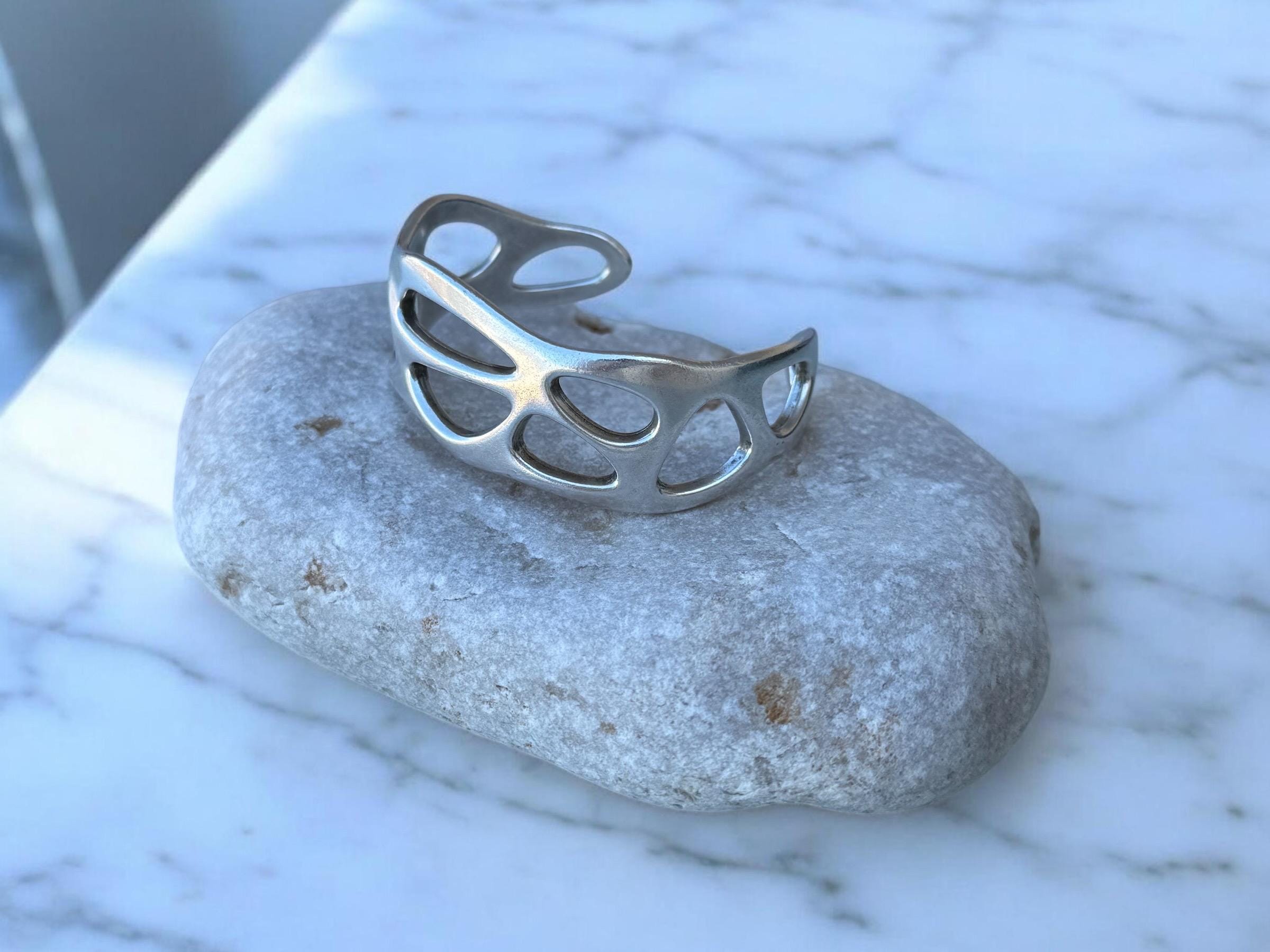 Chunky silver adjustable cuff, Sculptural Silver-Plated Bracelet, Modern Openwork bangle, Bold Jewelry