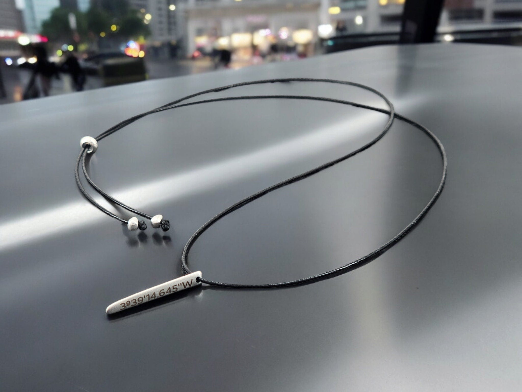 Customize Unisex engraved pendant minimalist necklace, personalized gift, handmade jewelry