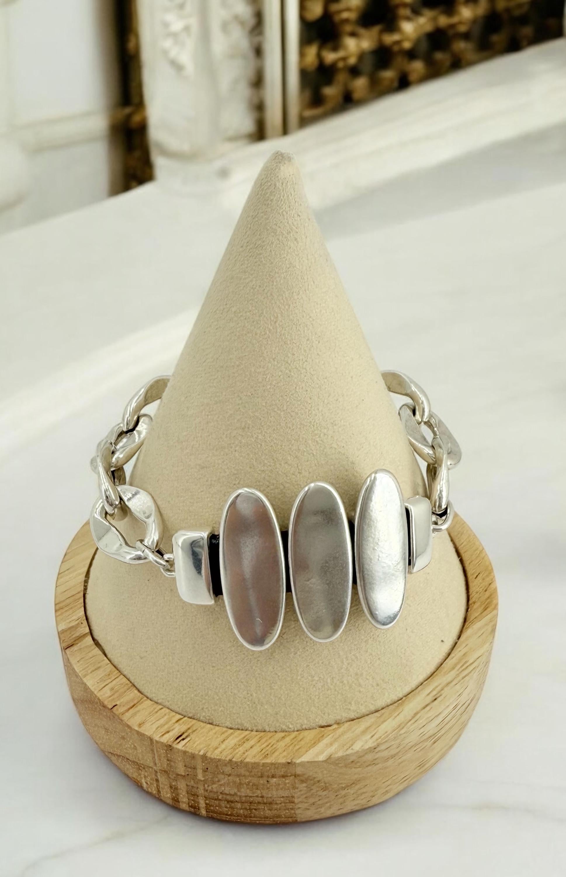 Chunky Silver Chain Bracelet – Big Link Bold Bracelet with Oval Centerpieces – Adjustable Statement Jewelry – Handmade Kukuri Jewelry