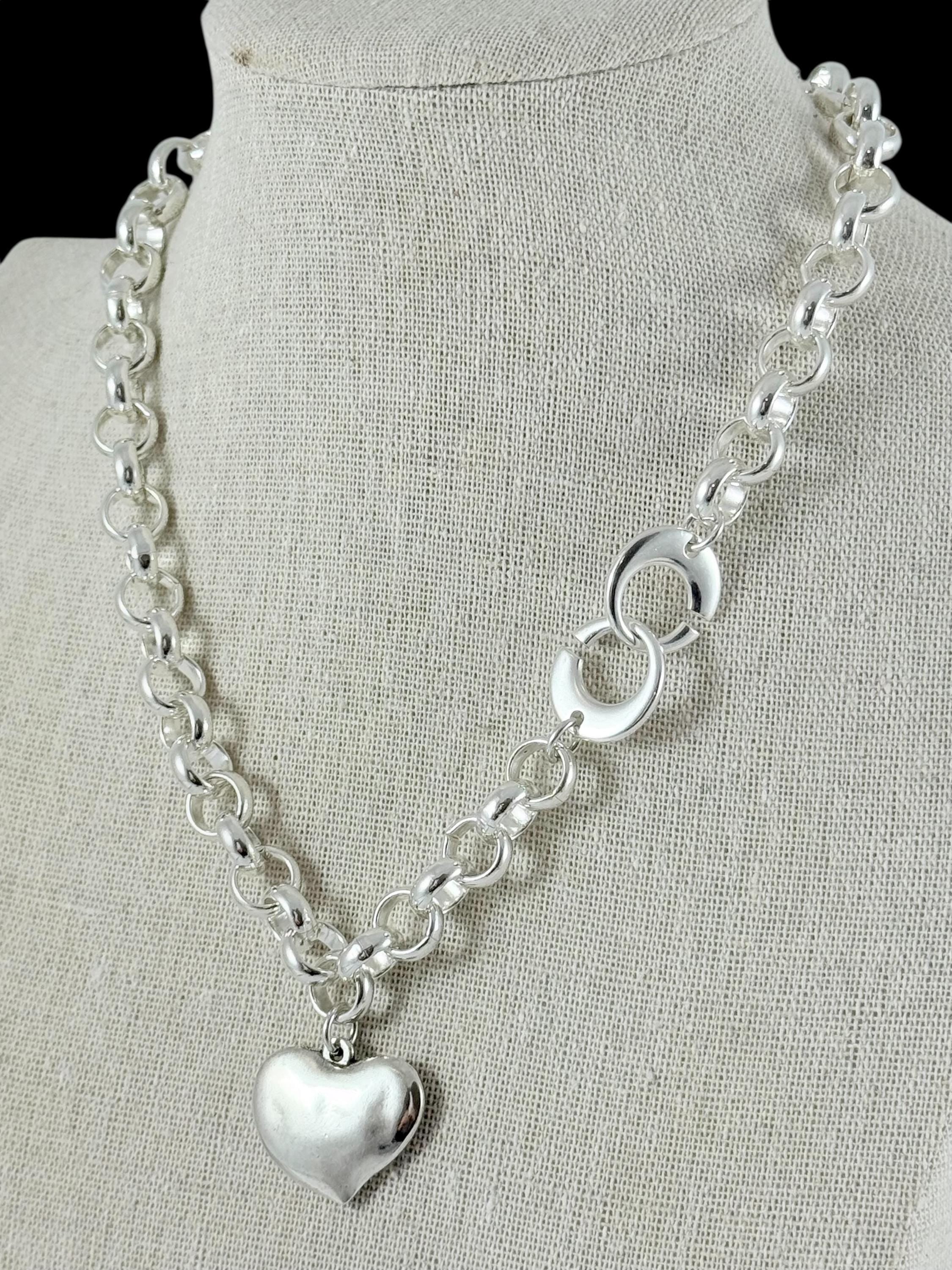 Chunky Silver plated Rolo Chain Necklace with Heart Pendant, customized Choker, Handmade Jewelry