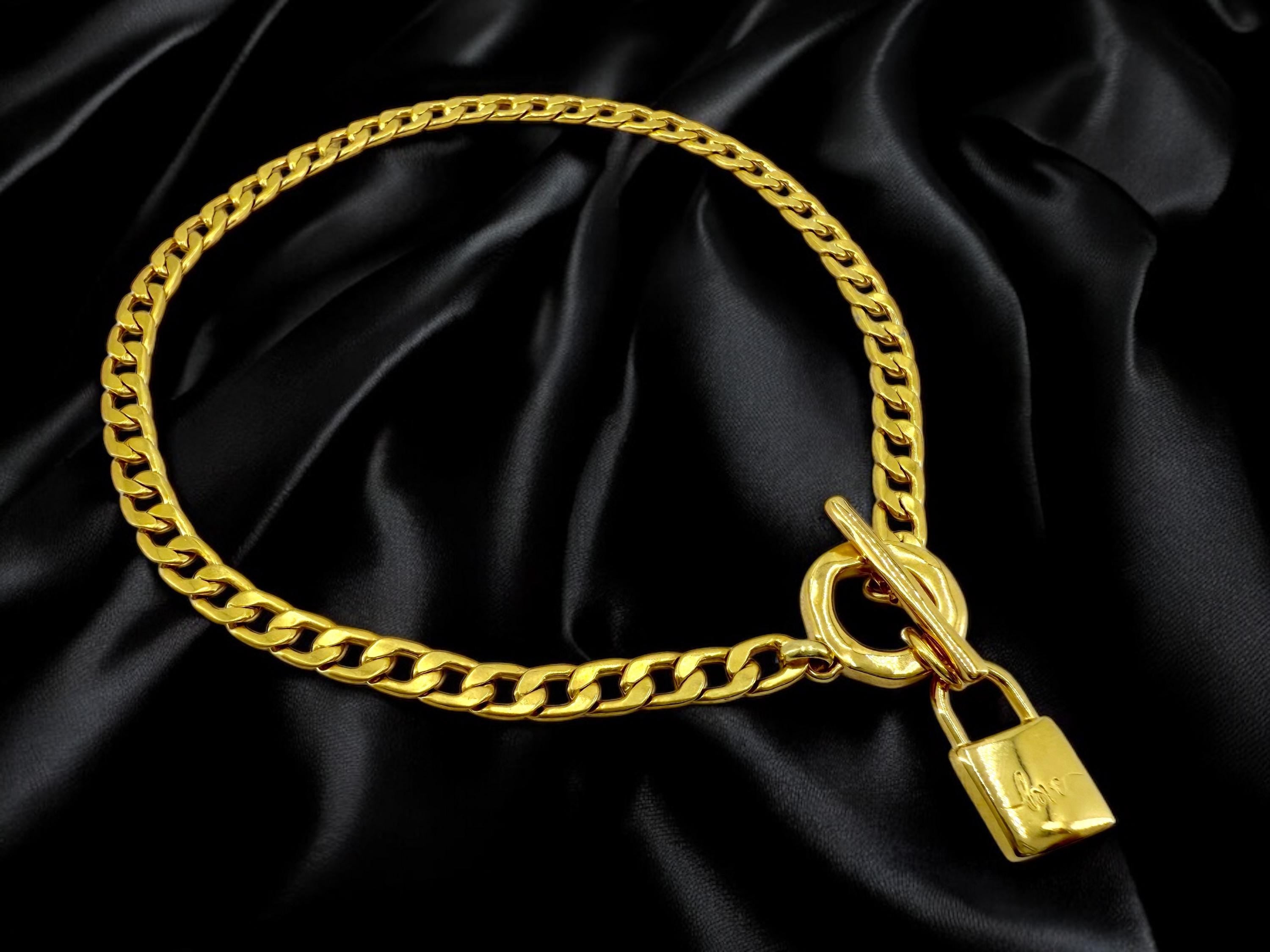 Chunky Gold Cuban Chain Choker Necklace with Love Padlock Pendant – Stainless Steel Toggle Clasp