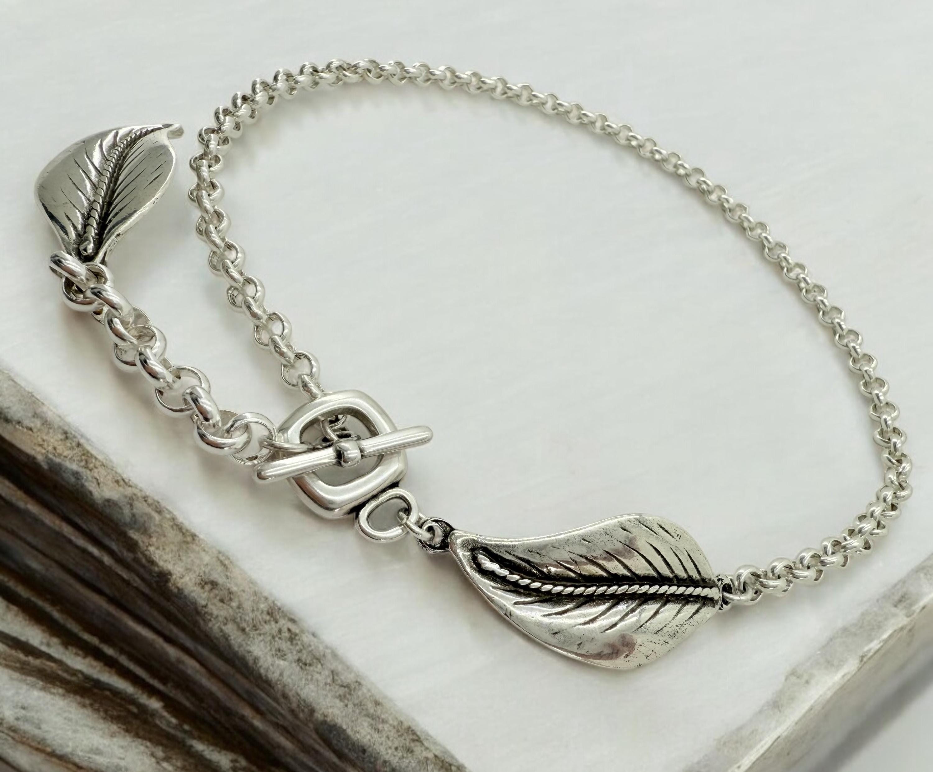 Chunky Silver Plated Lariat Necklace, Leaf Pendant, Toggle Clasp, Boho Style