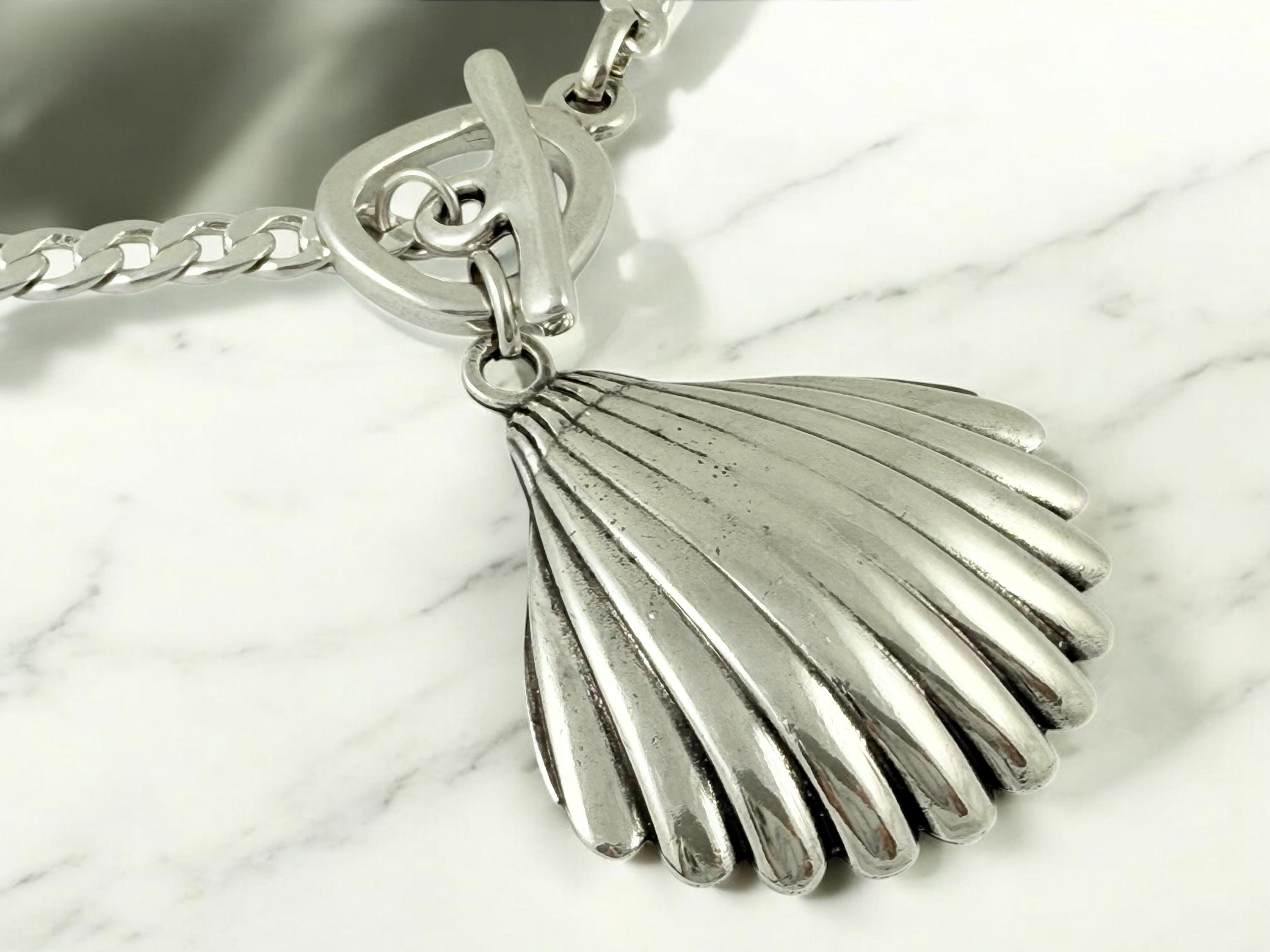 Chunky Silver Curb Chain Necklace , Shell Pendant on Toggle Clasp, Custom Length