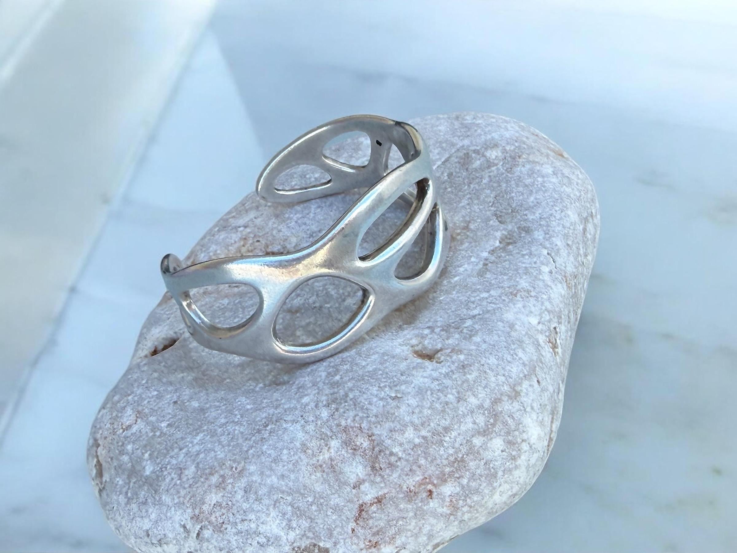 Chunky silver adjustable cuff, Sculptural Silver-Plated Bracelet, Modern Openwork bangle, Bold Jewelry