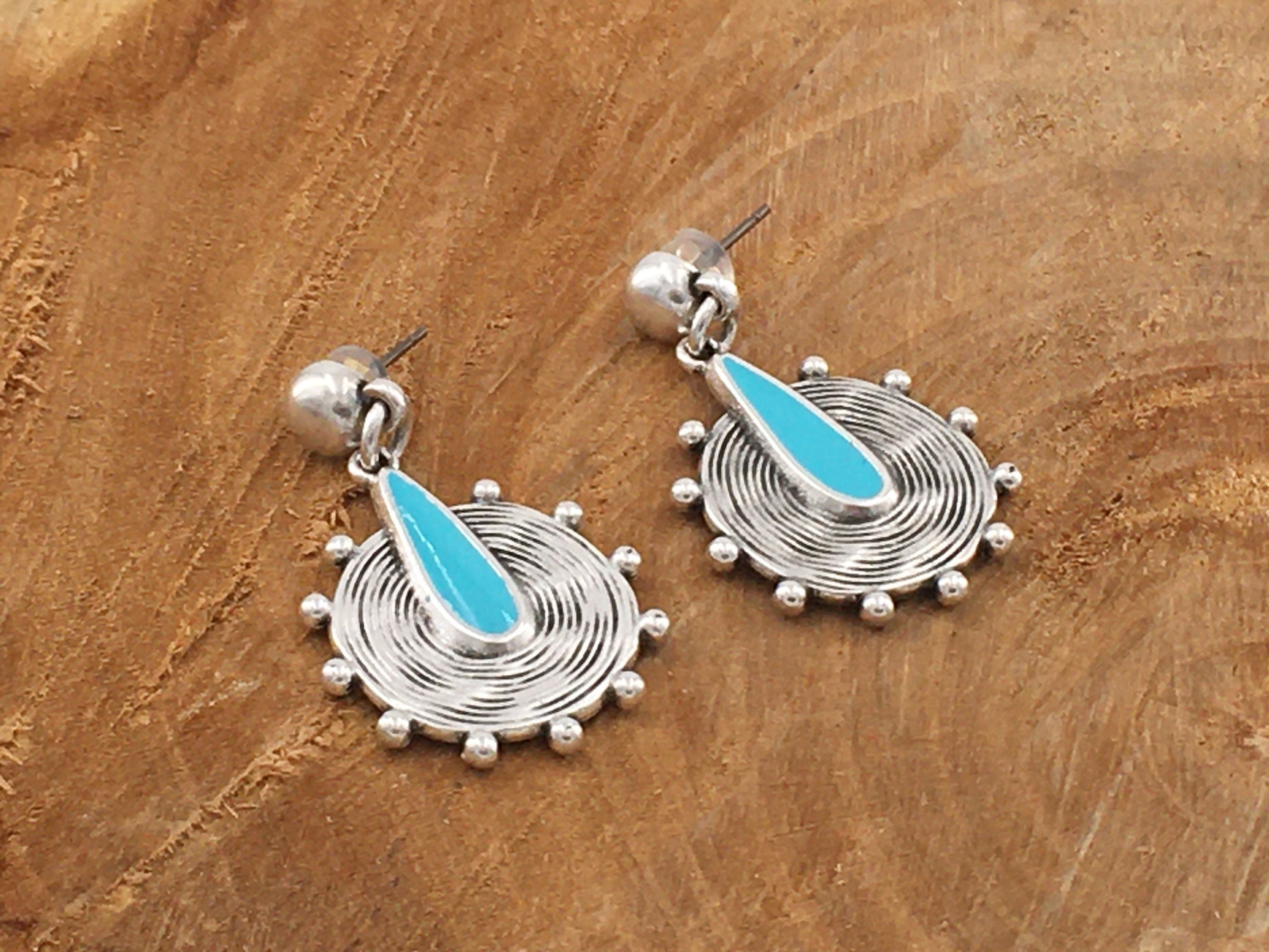 Bohemian Turkish silver dropped engraved earring