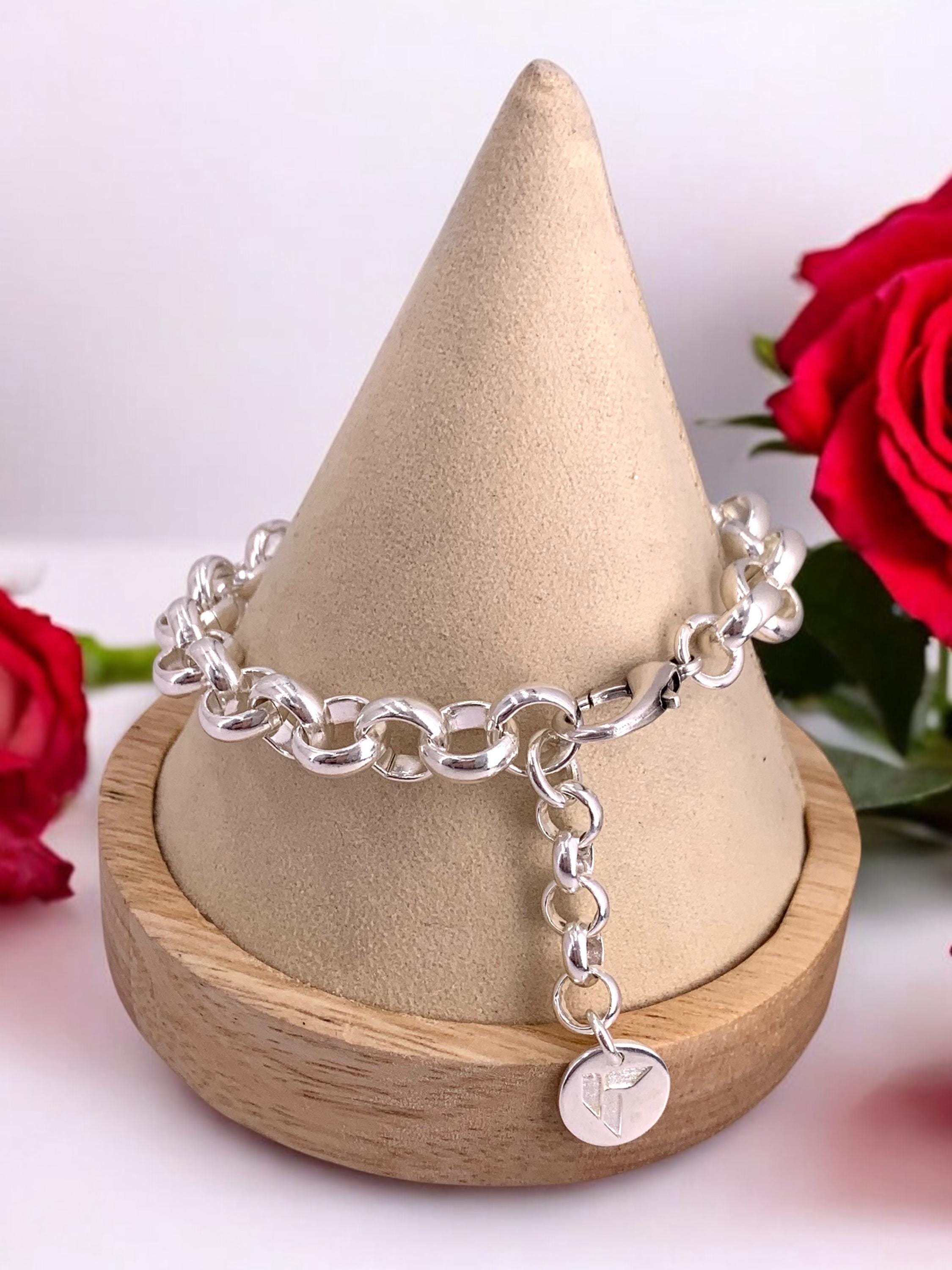 Chunky silver chain bracelet with padlock, bold link rolo bracelet, heavyweight chain bracelet, voluminous bracelet, uno de 50 style, gift