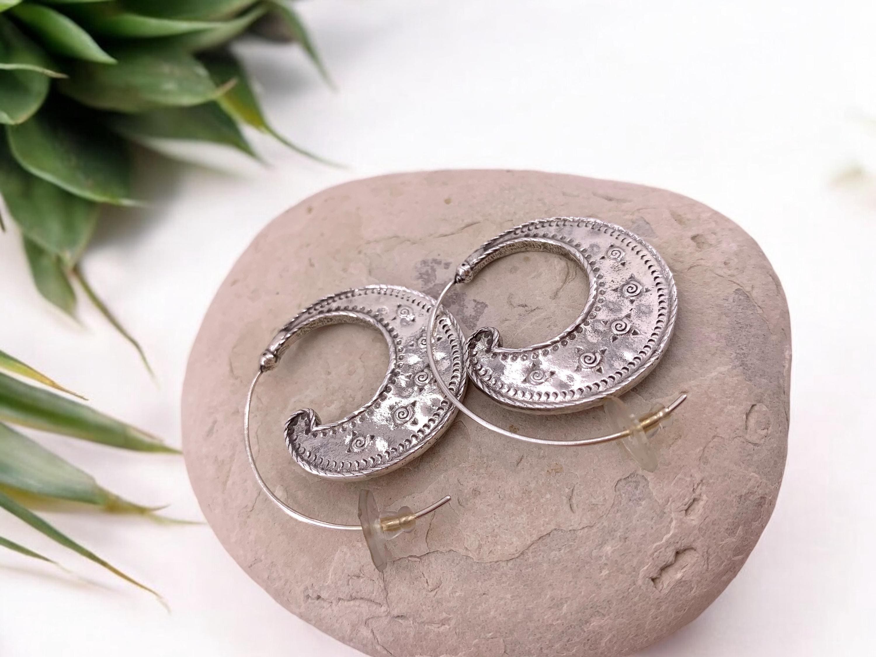 Silver antique moon earrings, silver spiral earrings, statement earrings, ethnic earrings, big moon engraved earrings, mandala earring