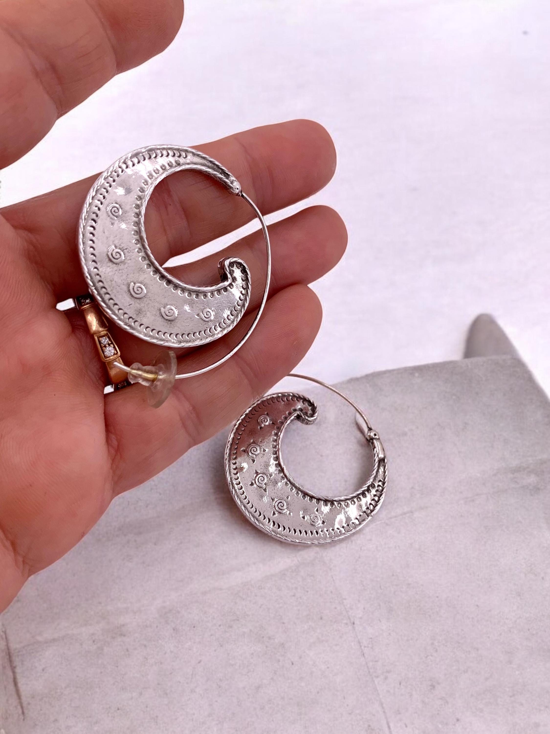 Silver antique moon earrings, silver spiral earrings, statement earrings, ethnic earrings, big moon engraved earrings, mandala earring