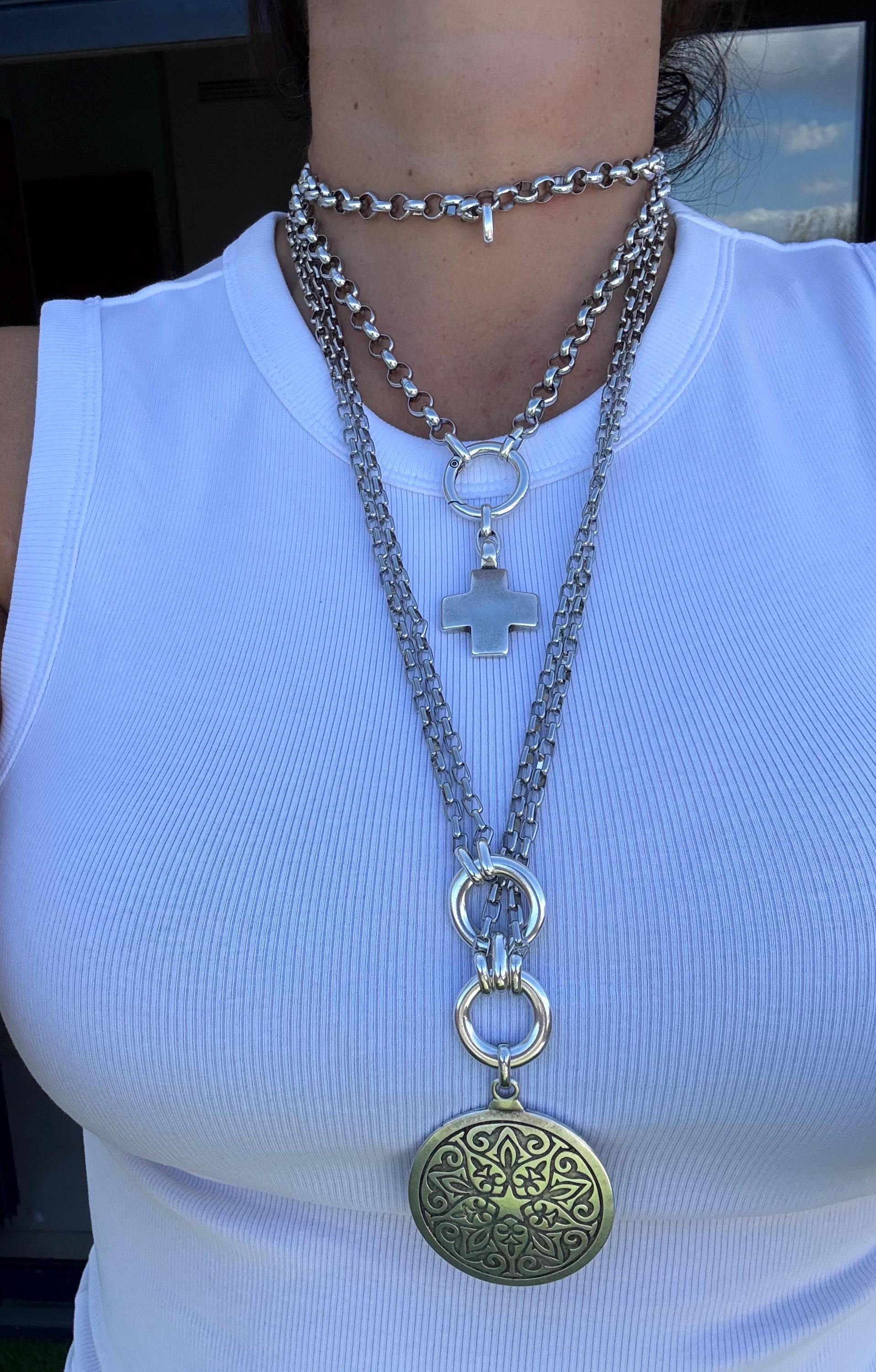 Double circle chunky necklace with large mandala pendant – layered chain – dark silver finish – handmade kukuri jewelry
