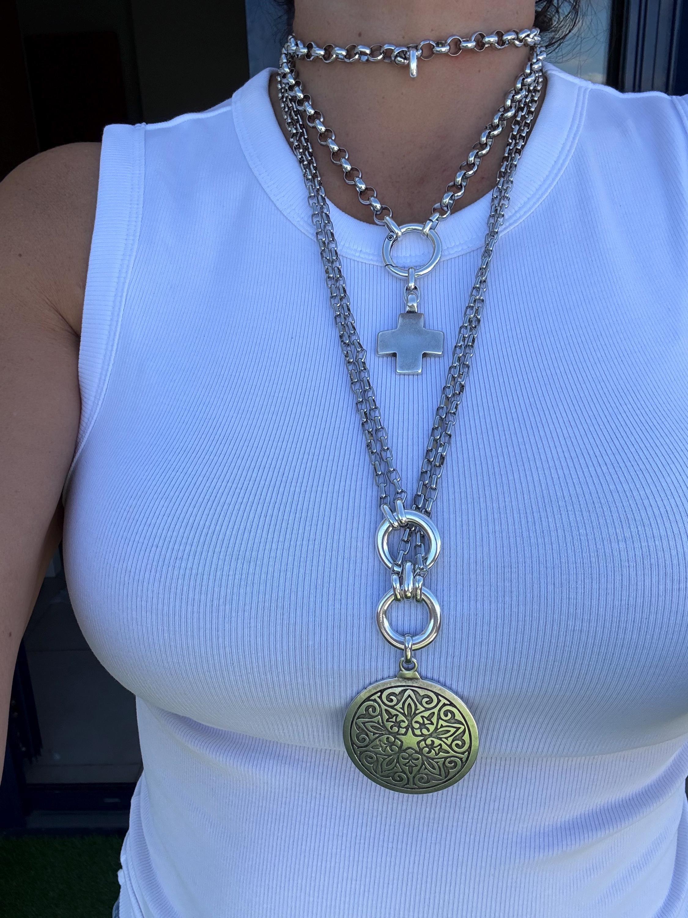 Double circle chunky necklace with large mandala pendant – layered chain – dark silver finish – handmade kukuri jewelry