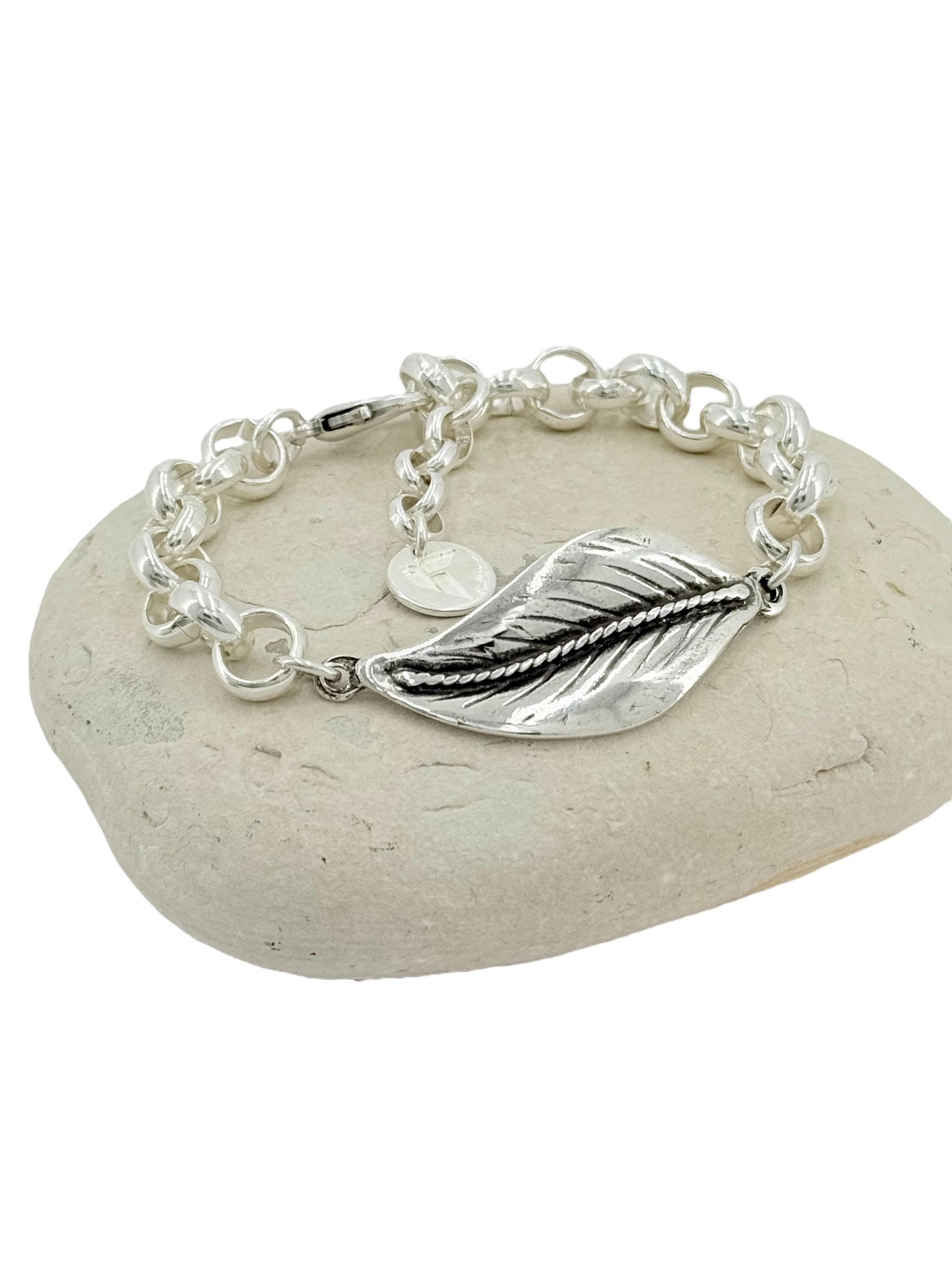 Chunky silver chain leaf shaped bracelet, bold link rolo bracelet, heavyweight chain bracelet, leaf bracelet, uno de 50 style, women’s gift