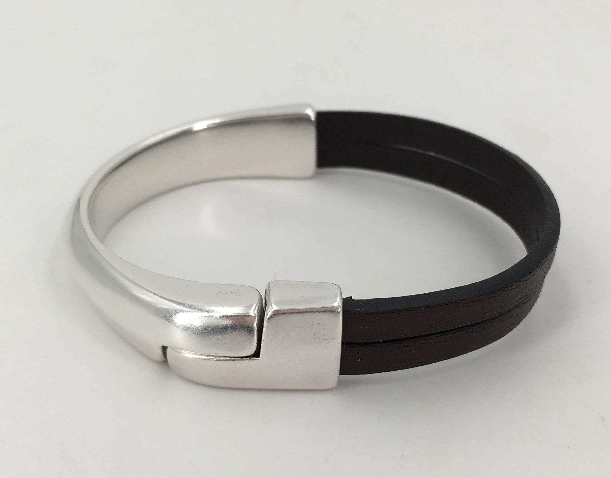 Gift for him, Husband gift, leather bracelet, gist for groomsman, elegant bracelet for him