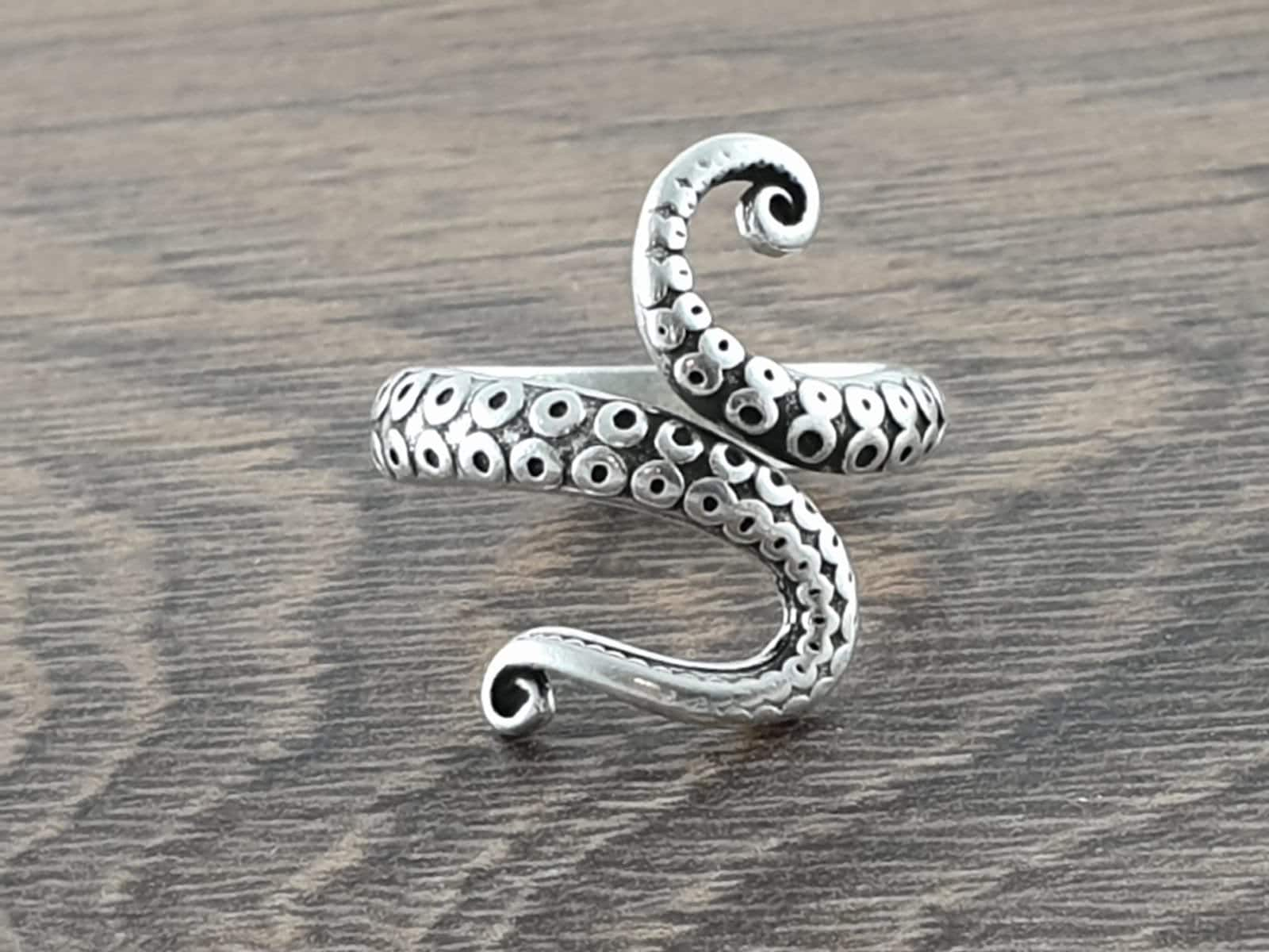 anillo de plata grueso, anillo boho, anillo de plata, anillo de pulpo, anillo boho, anillo de oro, anillo moderno, anillo original, anillo kraken, anillo de declaración