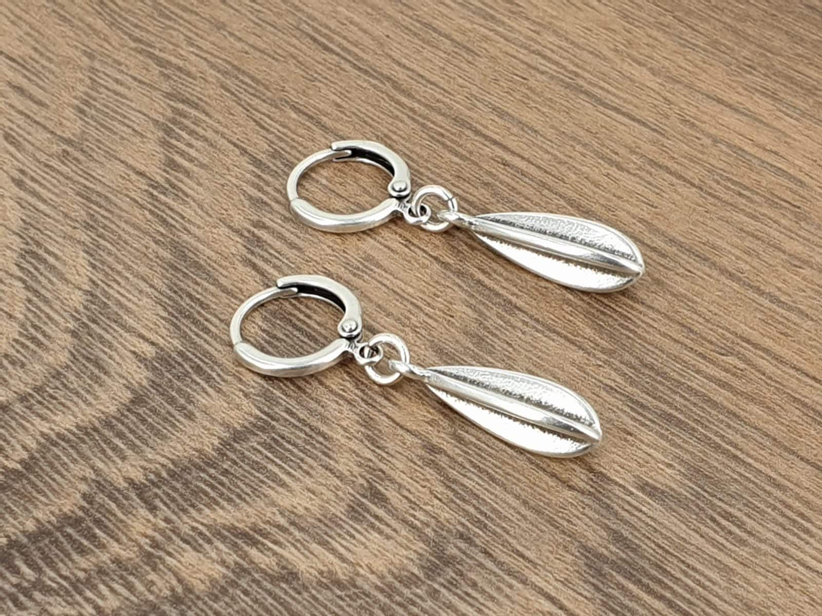 Woman Boho silver hoop earrings, boho chic hoops earrings , spearhead Earrings, tribal esrrings, ethnic Earrings,