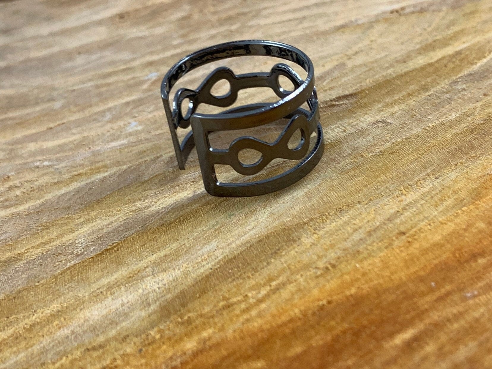 Woman Adjustable midi gunmetal Ring, boho ring, brass gunmetal ring, rock style ring, chunky ring, statement ring,