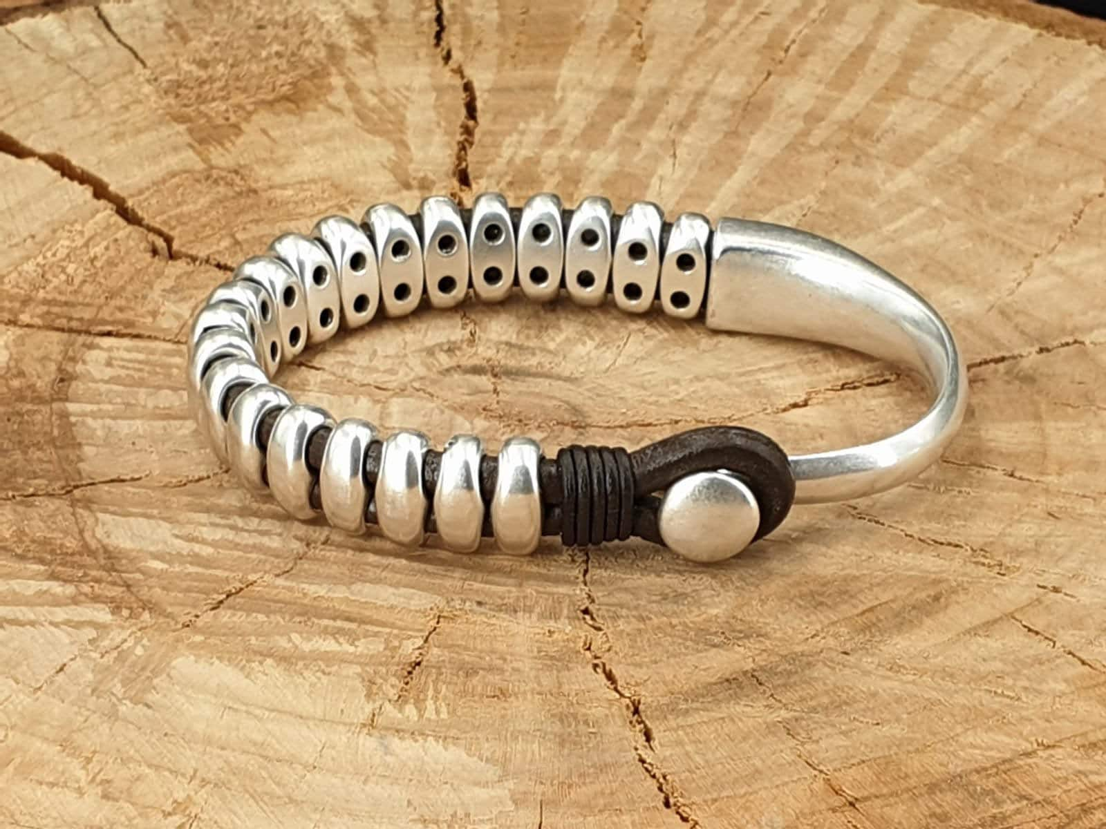 pulsera de cuero para hombre, pulsera de medio puño de plata, pulsera de cuentas de plata, pulsera de surf, pulsera de roca,