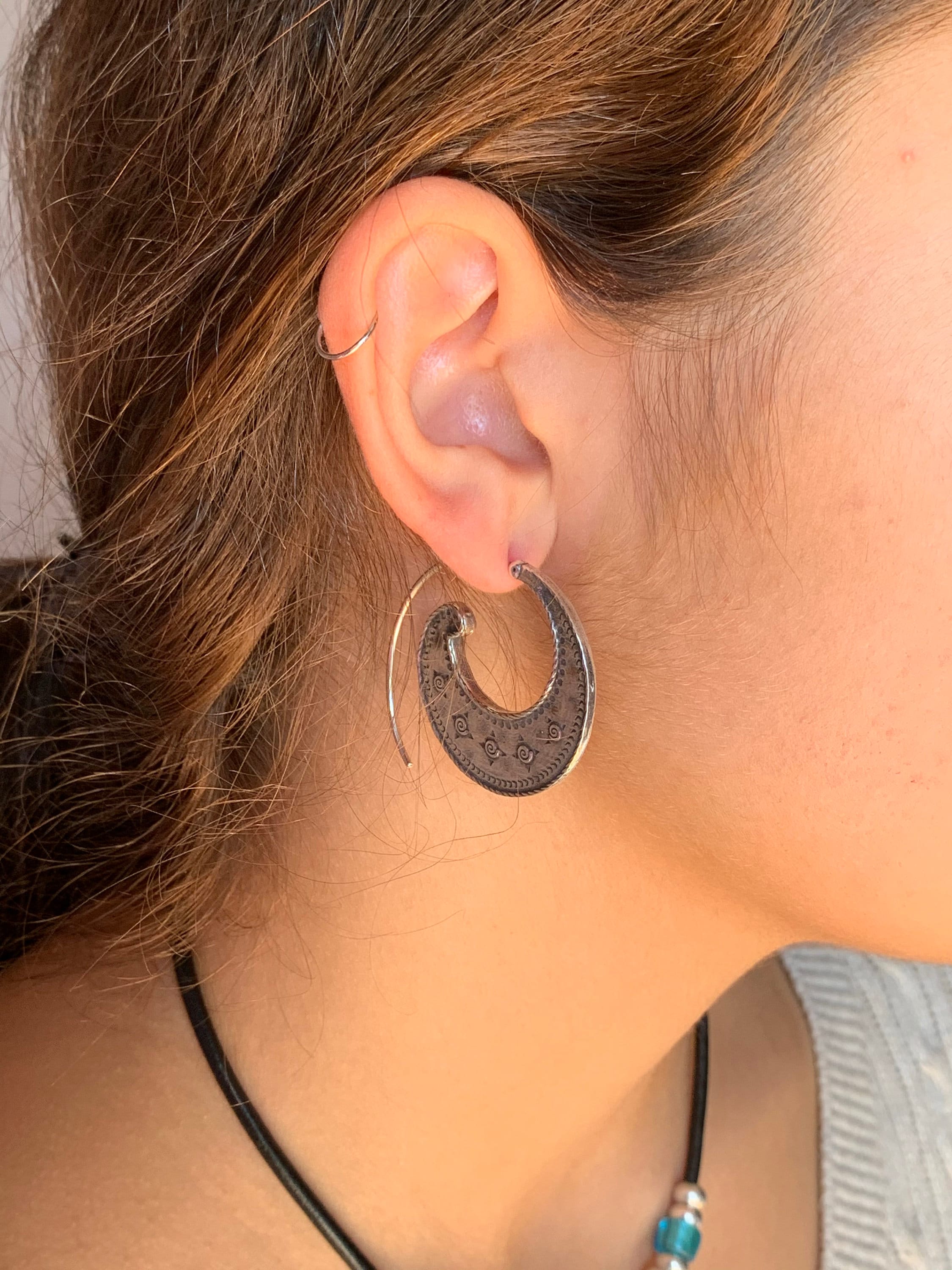 Silver dropped mandala earrings, spiral earrings, silver tribal ethnic earrings, hippie earrings, dangle earrings, silver chunky earrings.