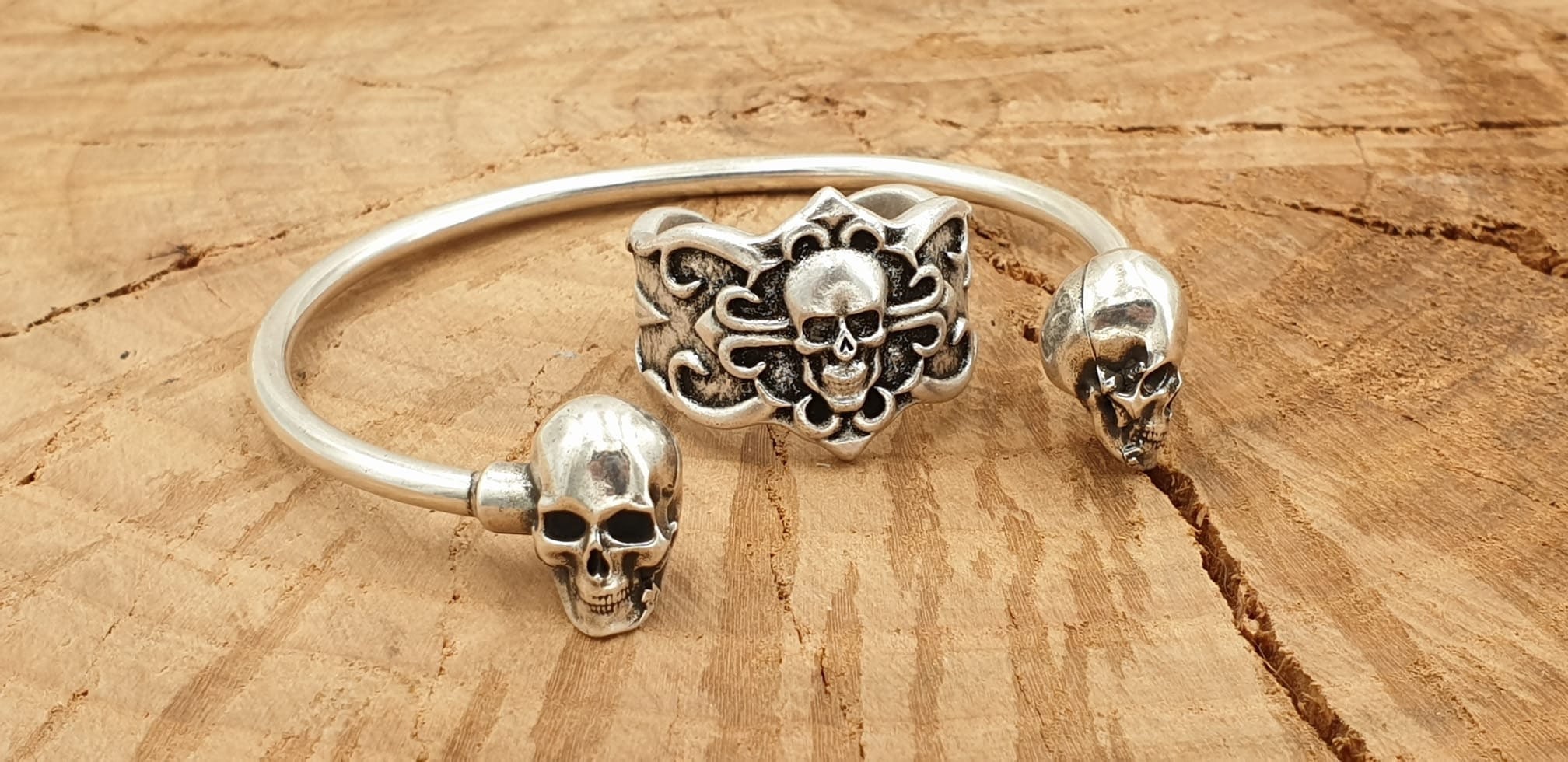 Skull ring, Unisex Chunky ring, men Silver ring, engraved silver ring, Statement ring, man ring, woman silver ring