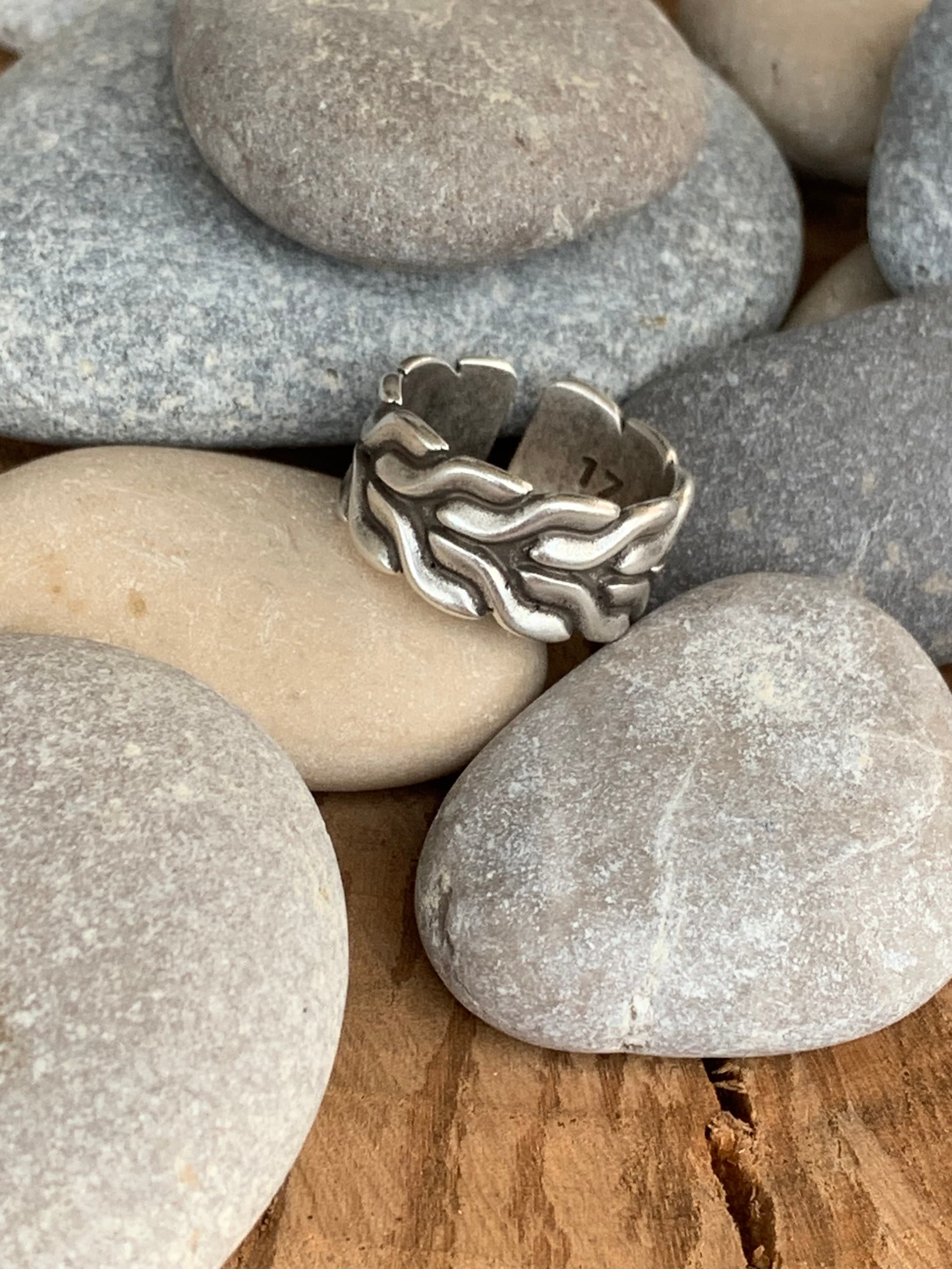 Chunky ring, Silver statement ring, engraved silver ring, twisted silver ring, Statement ring, , chain ring, rock style ring