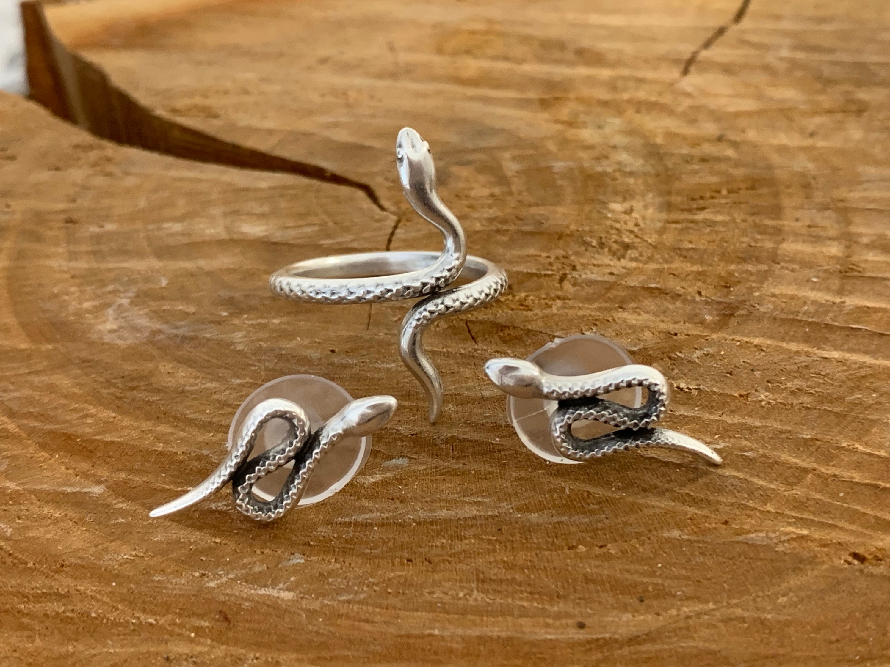 Conjunto de pendientes de serpiente y anillo de serpiente, pendientes de serpiente de plata, anillo de serpiente, joyería de animales, pendientes de serpiente, anillo de serpiente