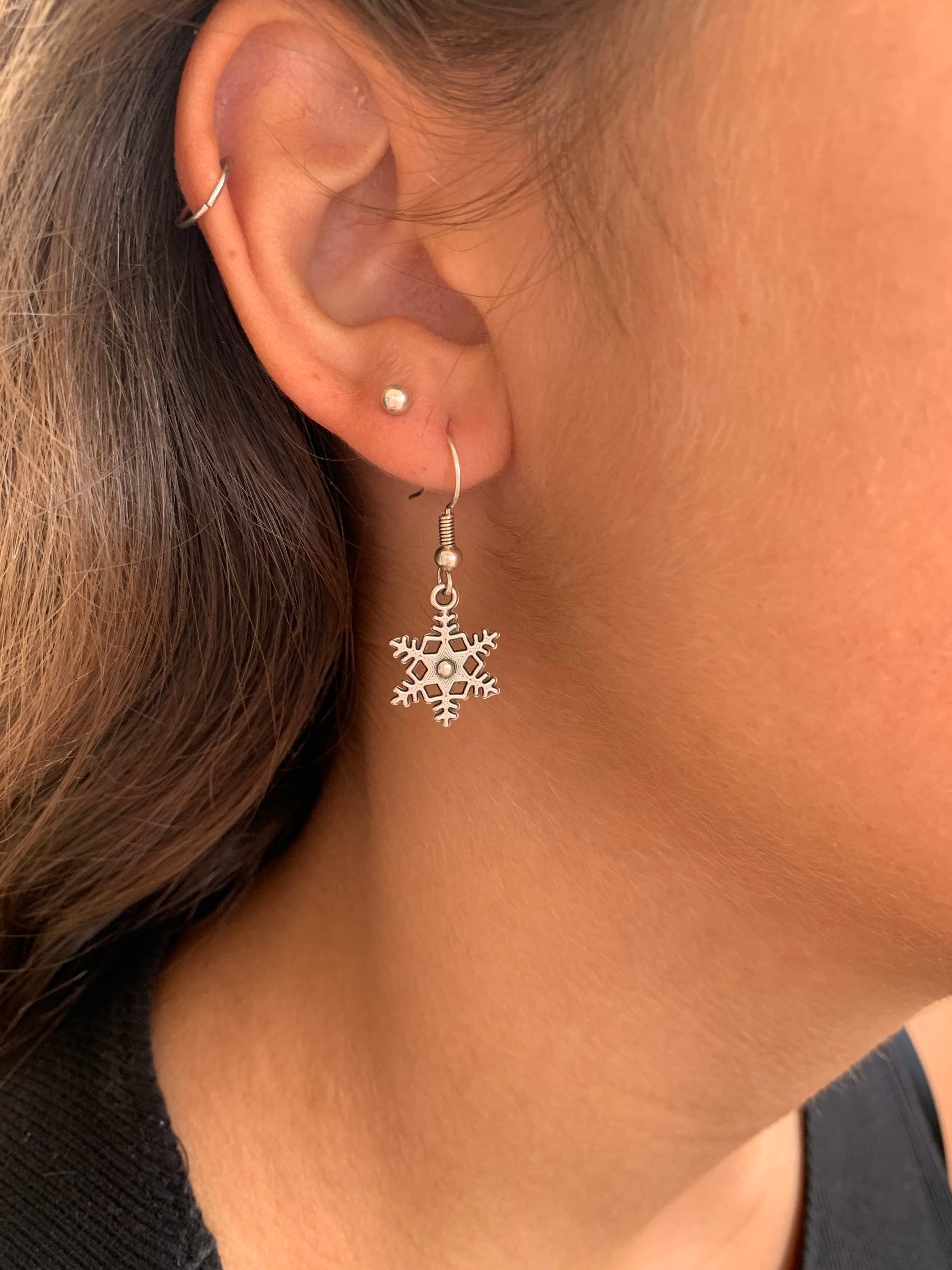 Snow flakes silver hook earrings, silver earrings, snow flakes earrings, spearhead Earrings, hoop silver earrings ,