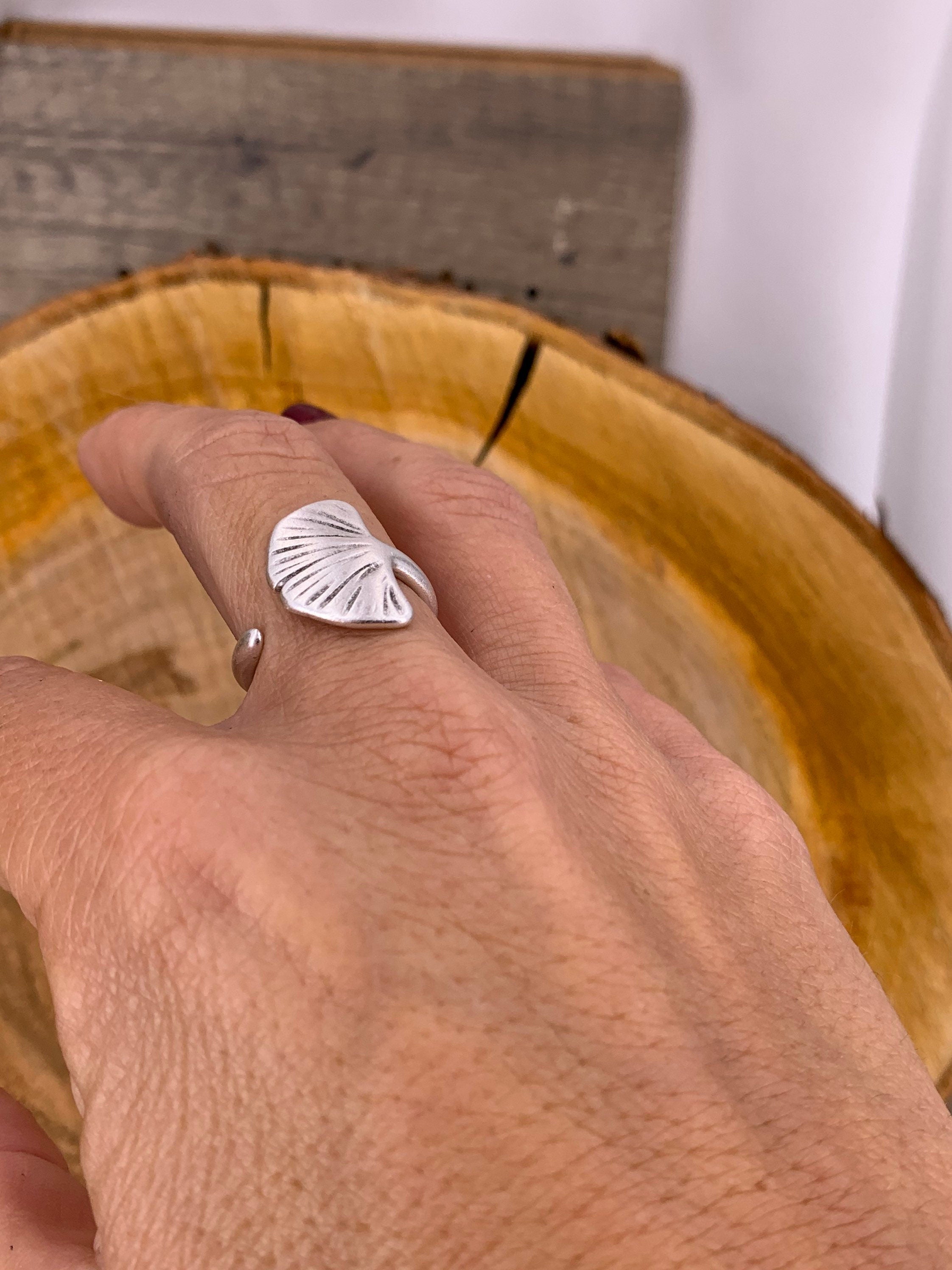 Ginkgo leaf jewelry, Ginkgo leaf ring, silver Ring, gold ring, boho jewelry, leaf ring, statement ring,  style