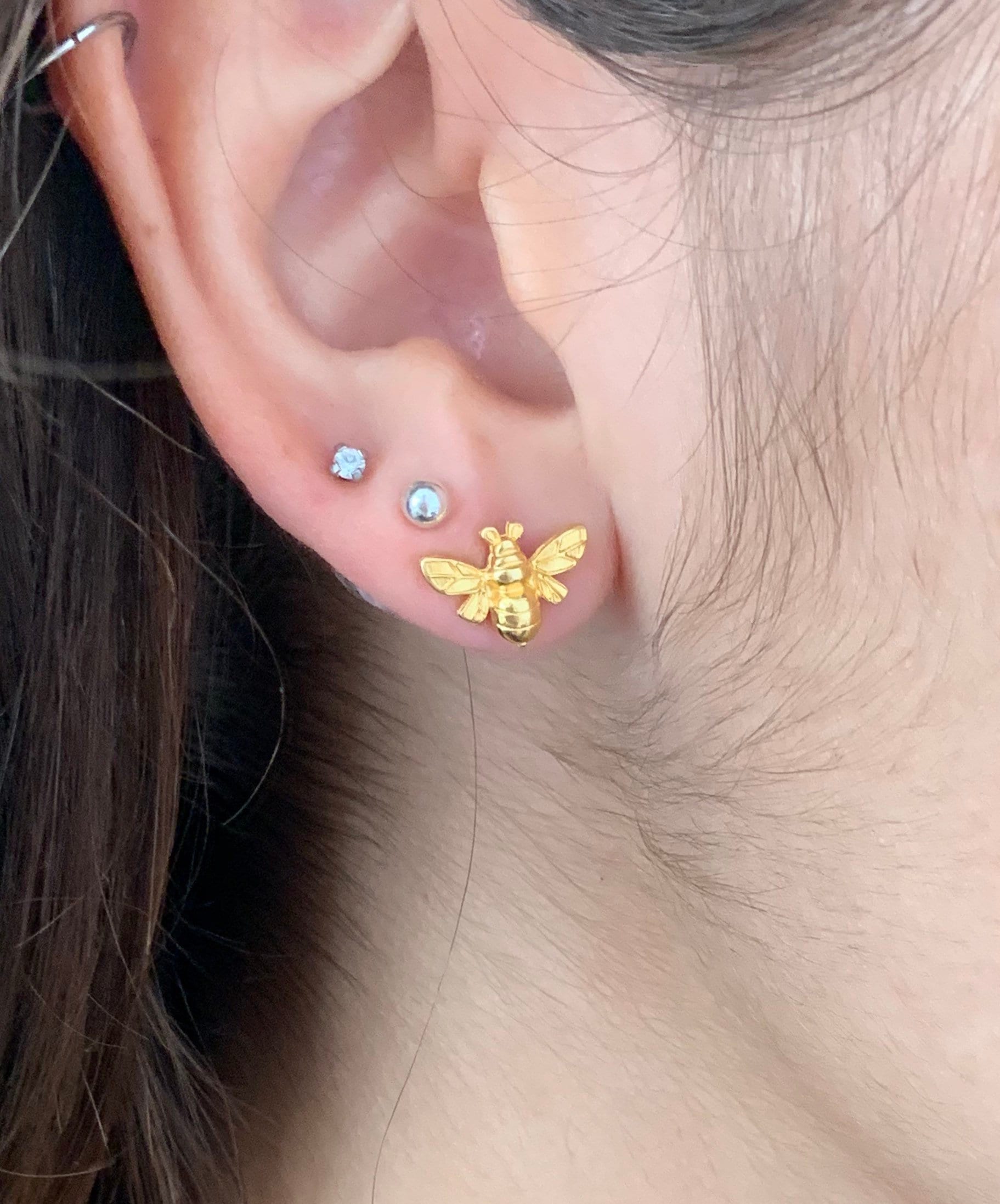 Pendientes de abeja, pendientes de abeja de plata, pendientes de abeja de oro, pendientes de animales, joyería de animales, pendientes de insectos,