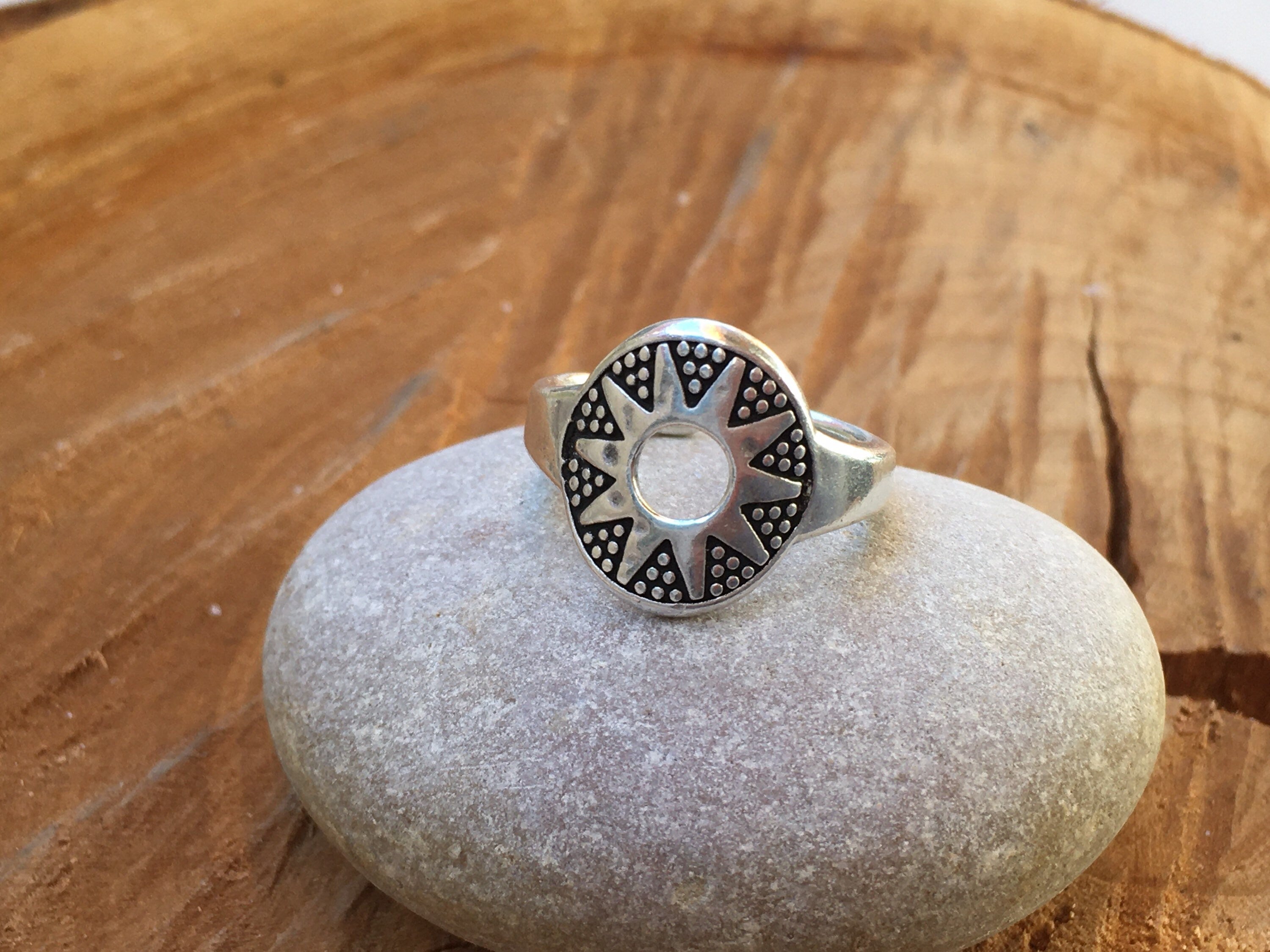 Chunky ring, silver boho ring, engraved boho silver ring, open band silver ring, statement ring, Uno de 50 style