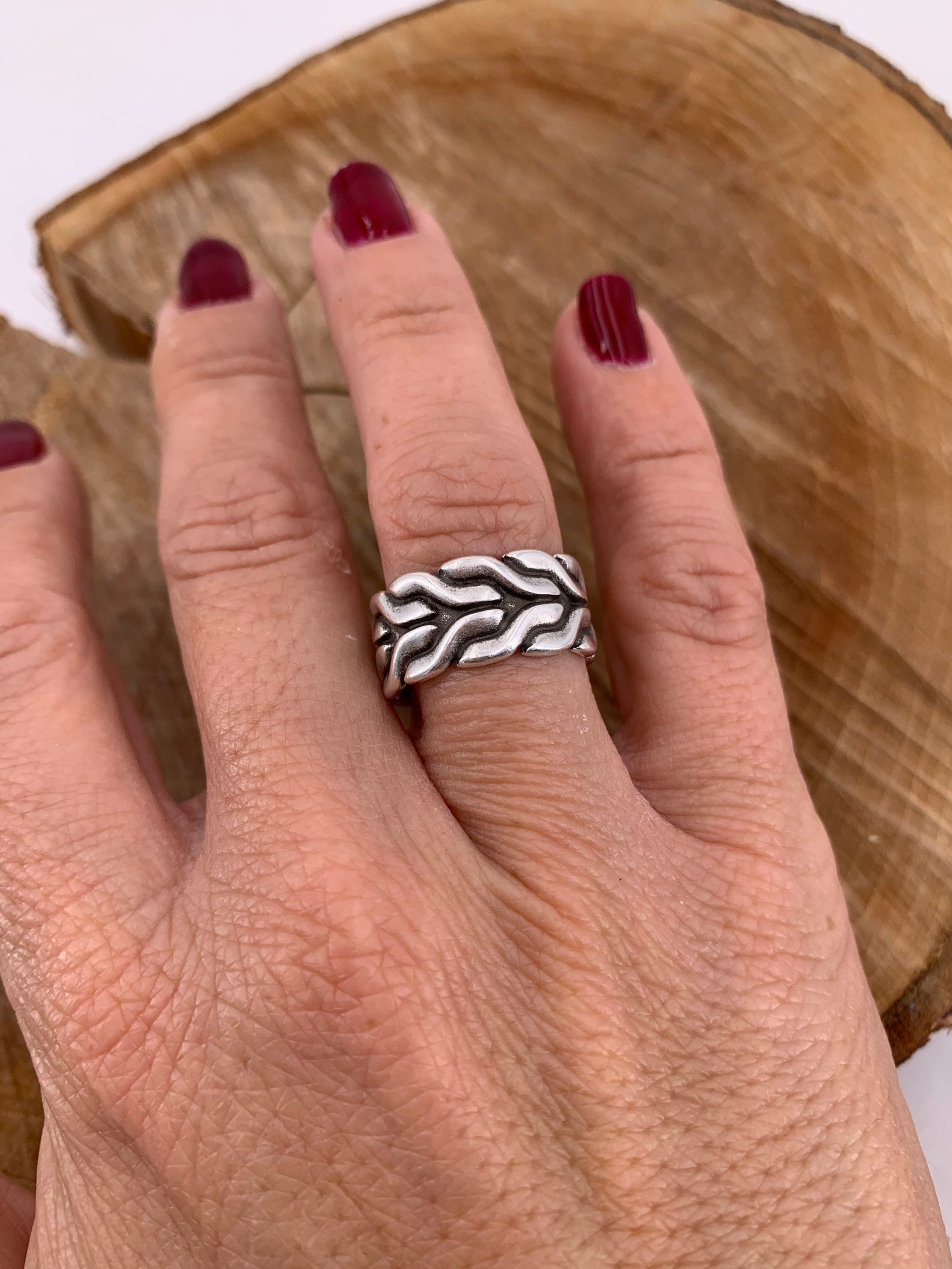 Chunky ring, Silver statement ring, engraved silver ring, twisted silver ring, Statement ring, , chain ring, rock style ring