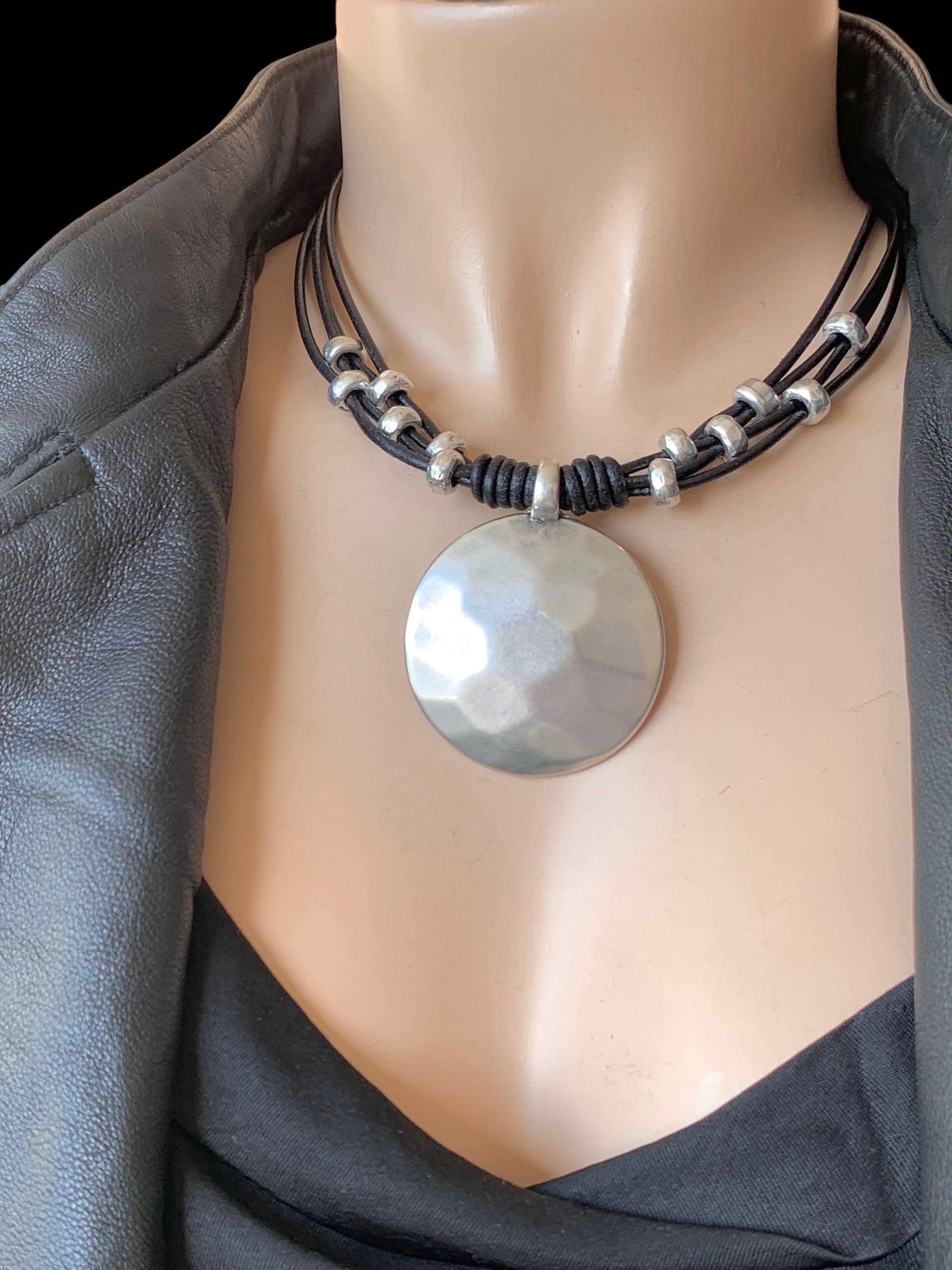 Statement pendant leather necklace, chunky choker, hammered pendant necklace, woman choker, tribal choker, leather jewelry,  style